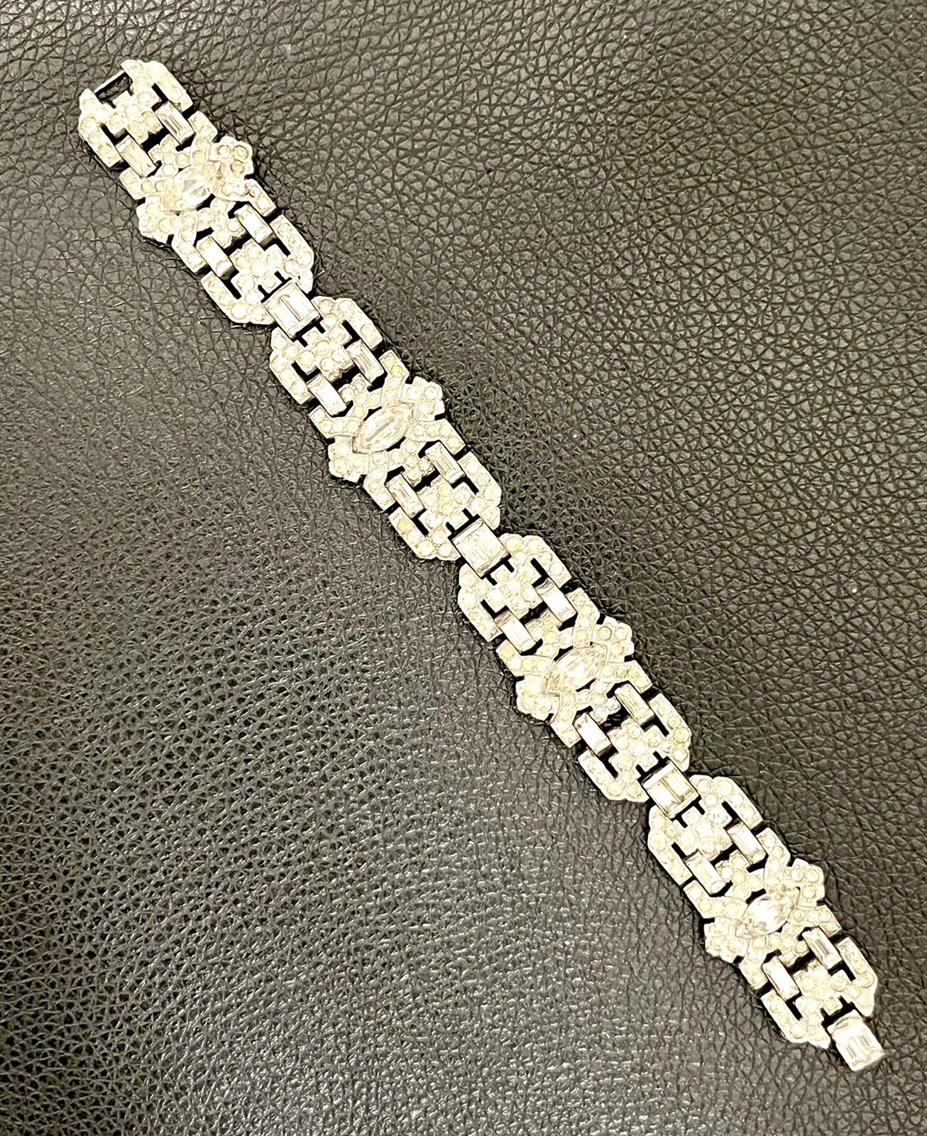 KTF TRIFARI 1930’S BRACELET Art Deco Wide Pave CLEAR Rhinestone Baguette 7.25