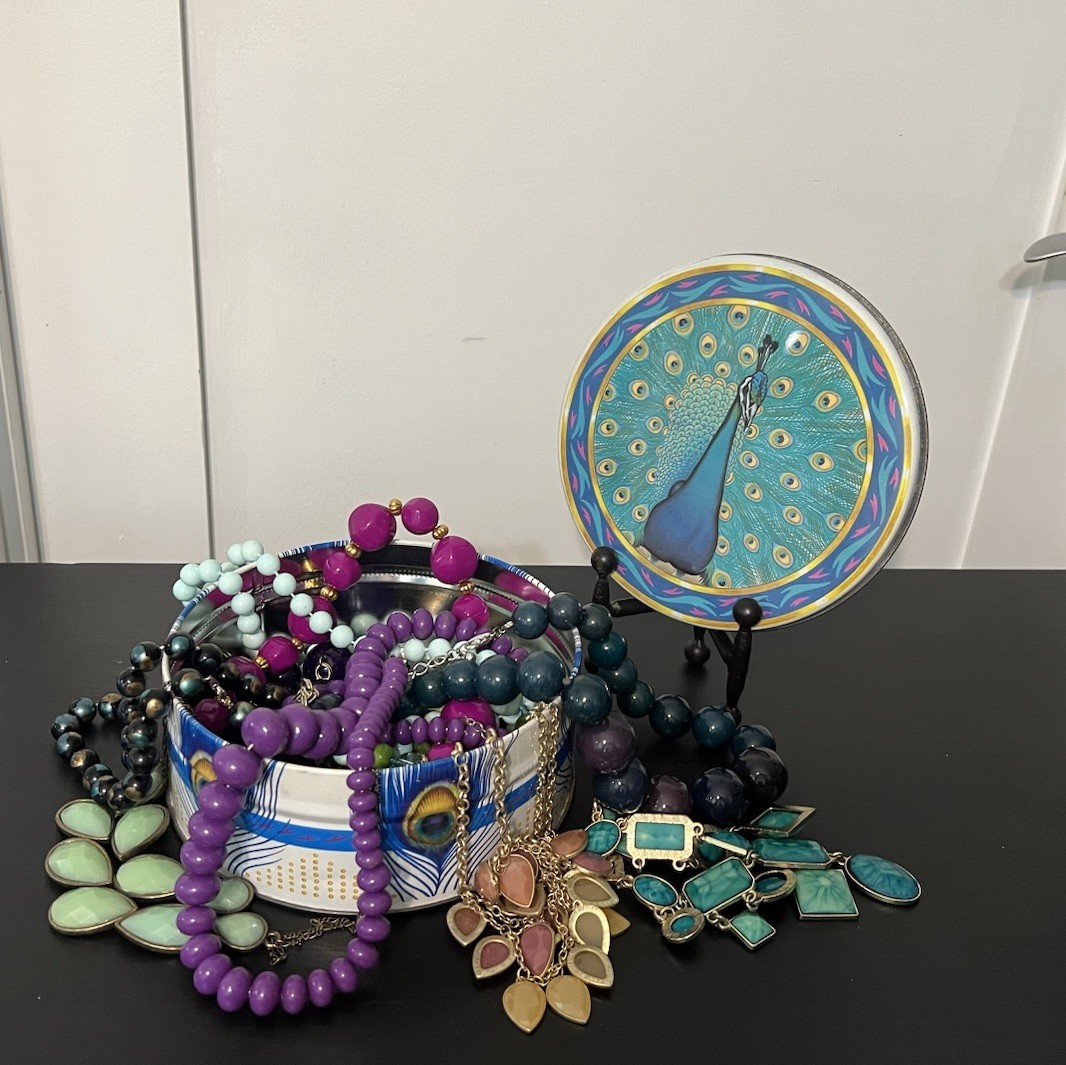Vtg Statement Necklaces Lot 11 Peacock Decor Tin Boho Acrylic Lucite Beaded Bold