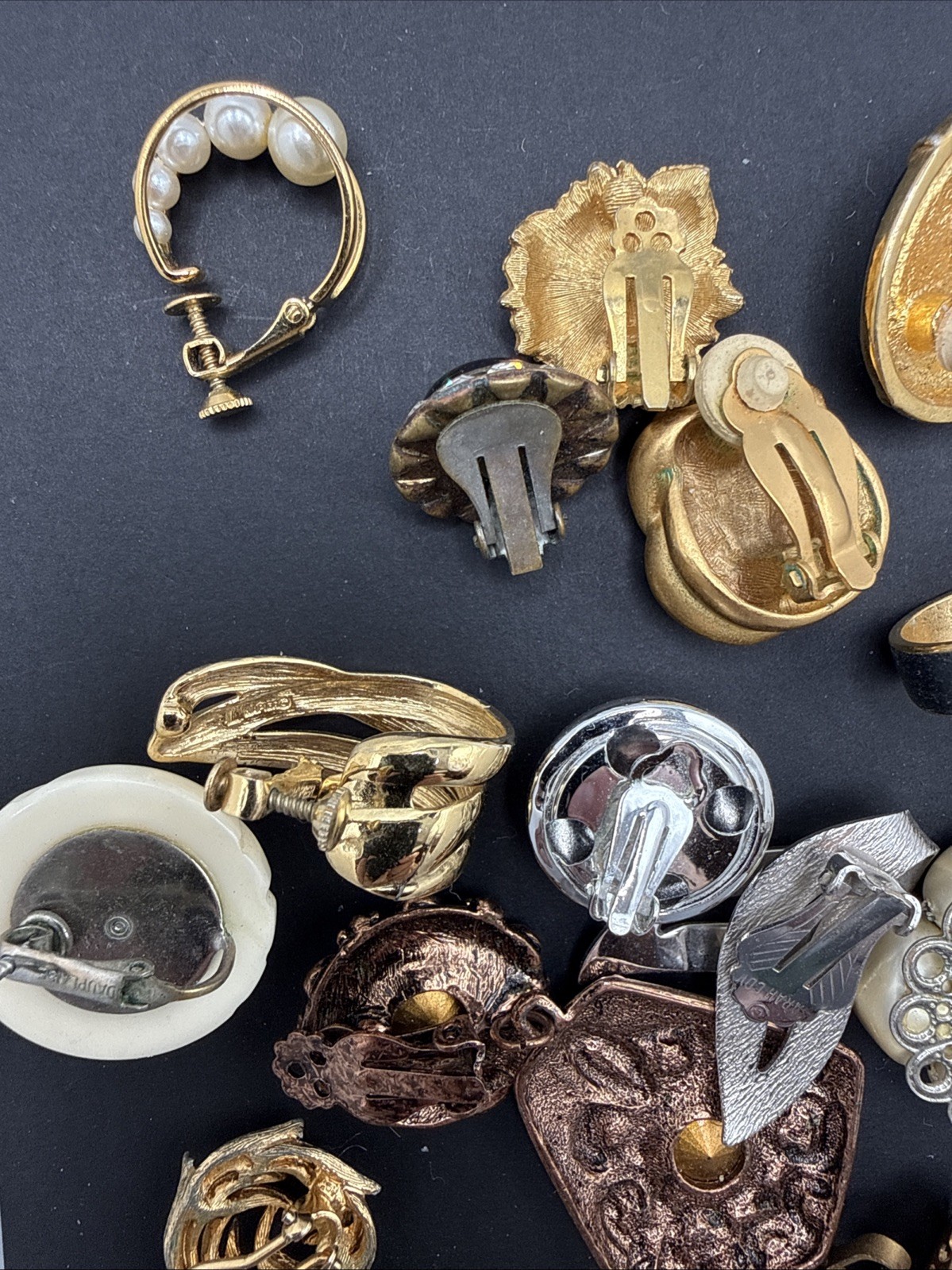 Lot Of SINGLE Earrings Mostly Vintage Clip On – Parts Craft – Some Signed E3-7