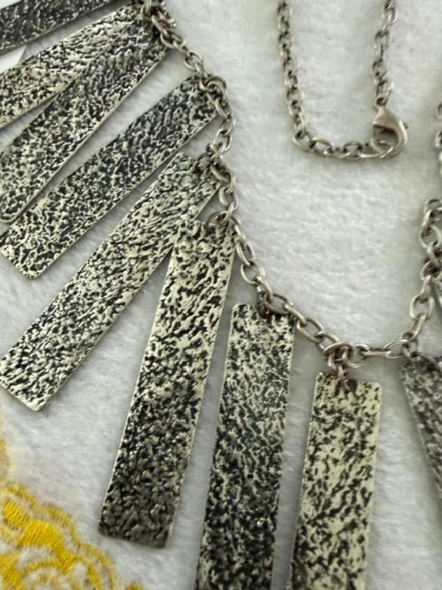 Vintage Silver Tone Fringe Statement Necklace Textured Bar Pendants 35″