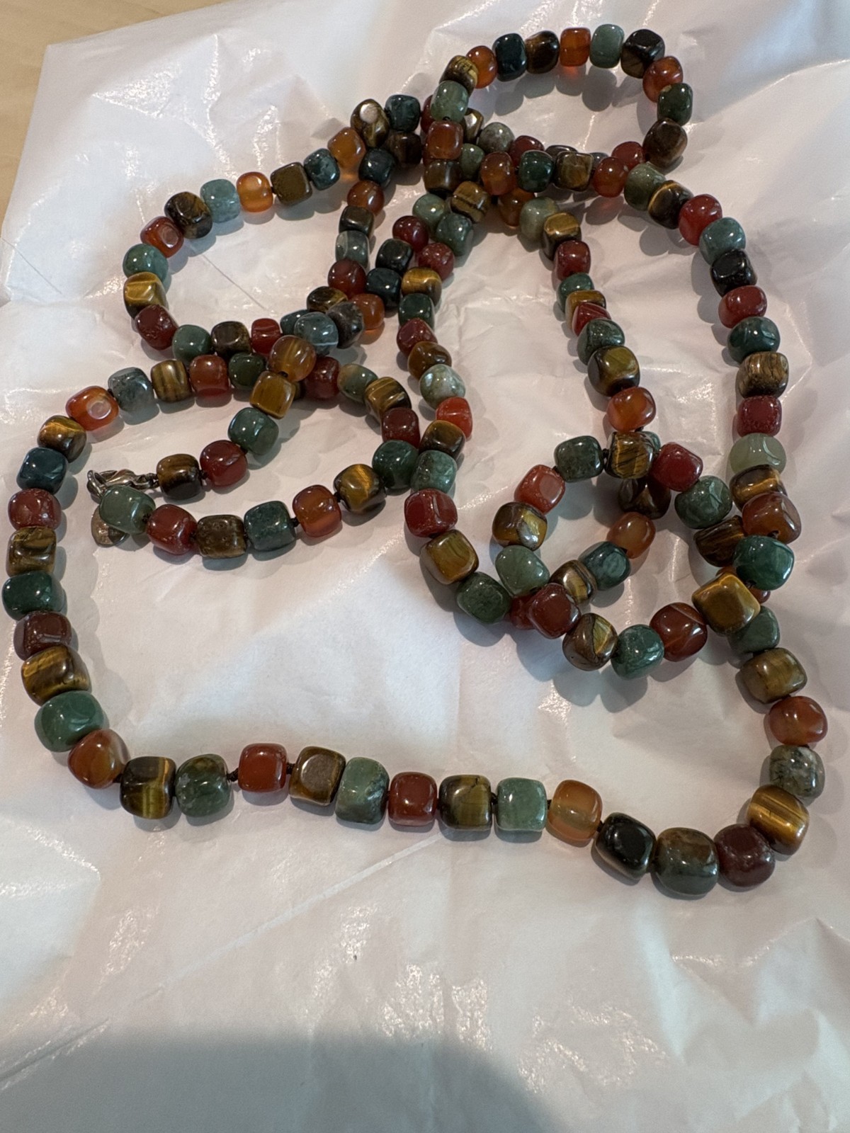 Ladies’ vintage 52″ multi-color, multi-stone necklace. Excellent condition