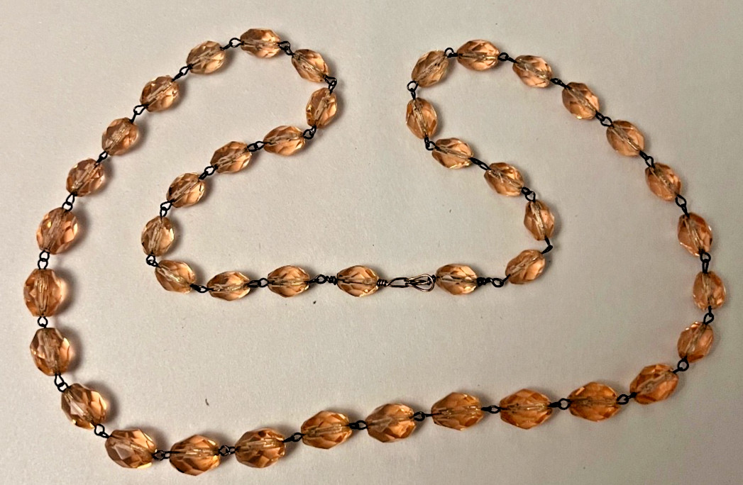 Vtg Pink Crystal Bead Unknown Metal Necklace Graduated Size 24 Inches Long