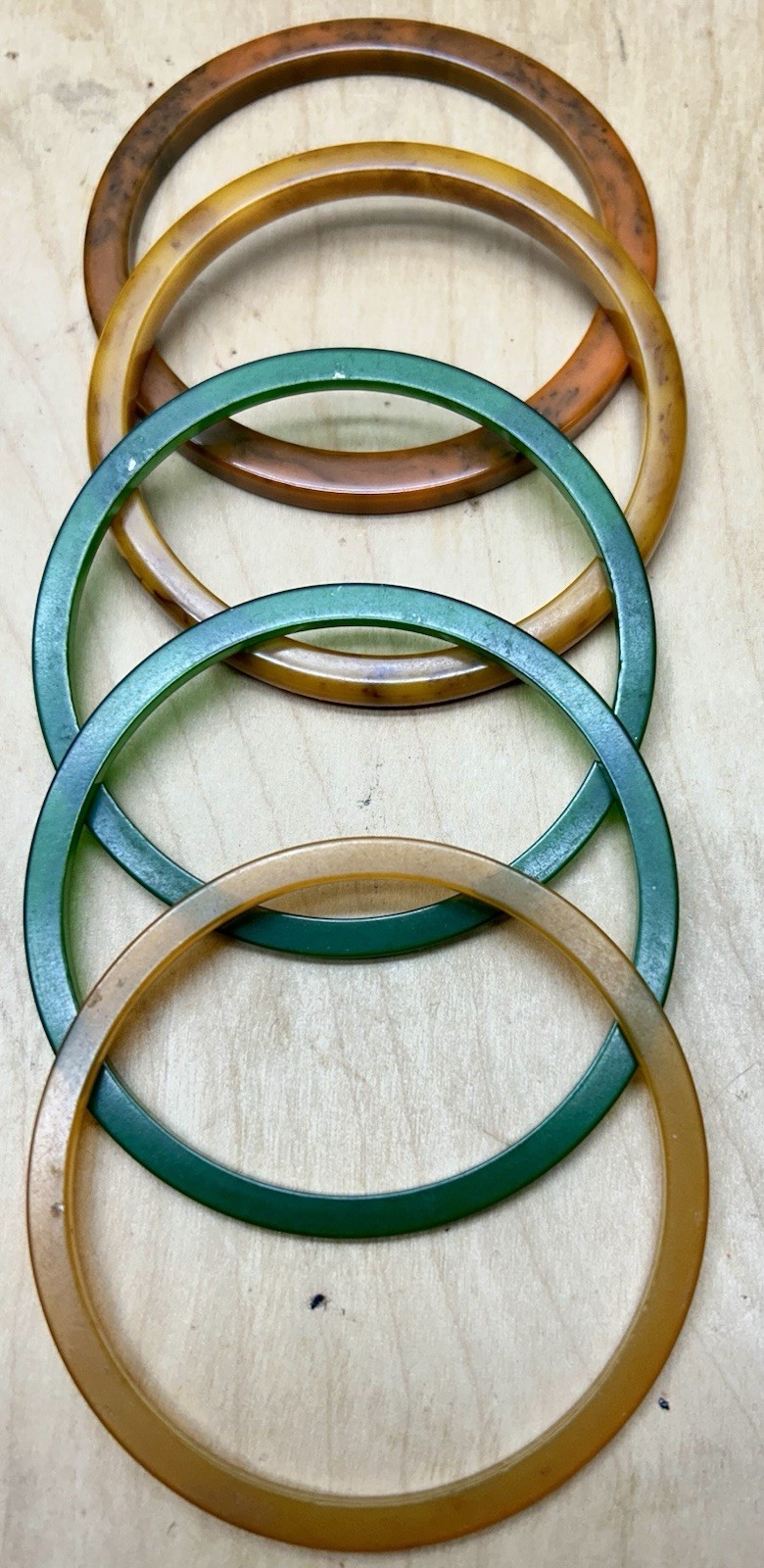 5 Vtg Tested Bakelite Thin Stackable Bangles Green, Orange Marbled Mid Century