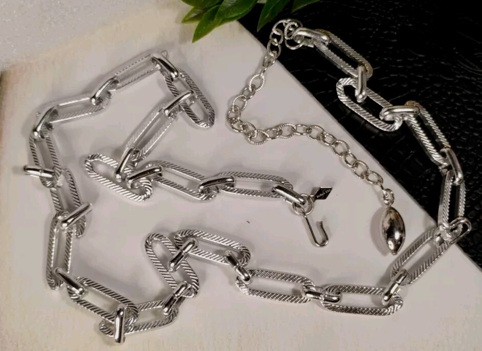 Vintage SARAH COVENTRY Silver Tone Link 28″ Chain Necklace (or Belt), Signed!