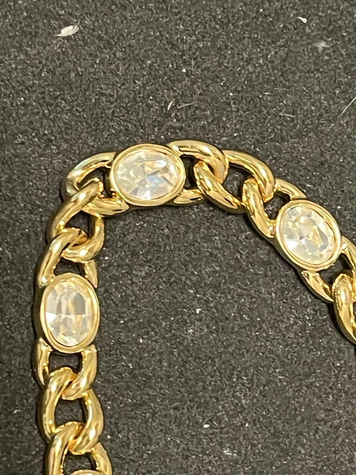 Vonelle Swarovski Crystal Austrian Glass 6.5” Gold tone Tennis Vtg Bracelet