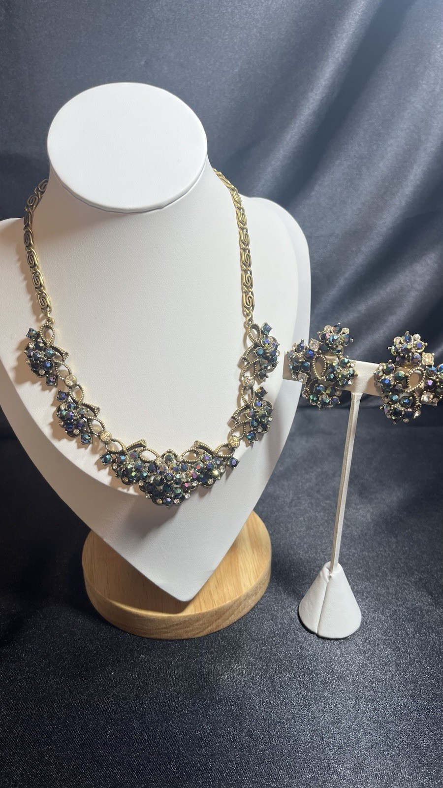 Vintage Florenza Peacock Blue & Vitrail A/B Rhinestones Necklace & Earring Set