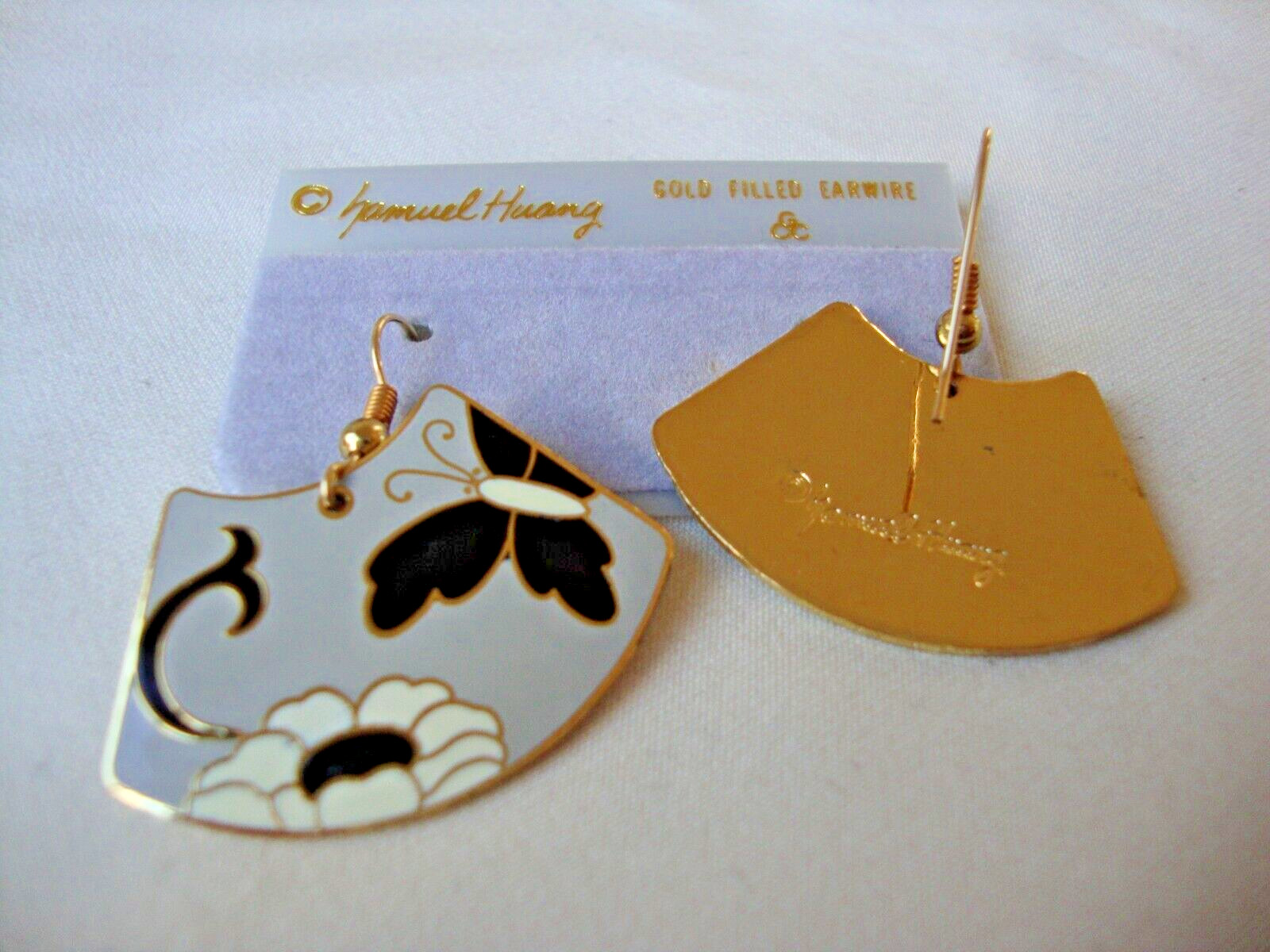 VINTAGE SAMUEL HUANG CLOISONNE BUTTERFLY FLOWER FAN BLACK WHITE & GRAY EARRINGS