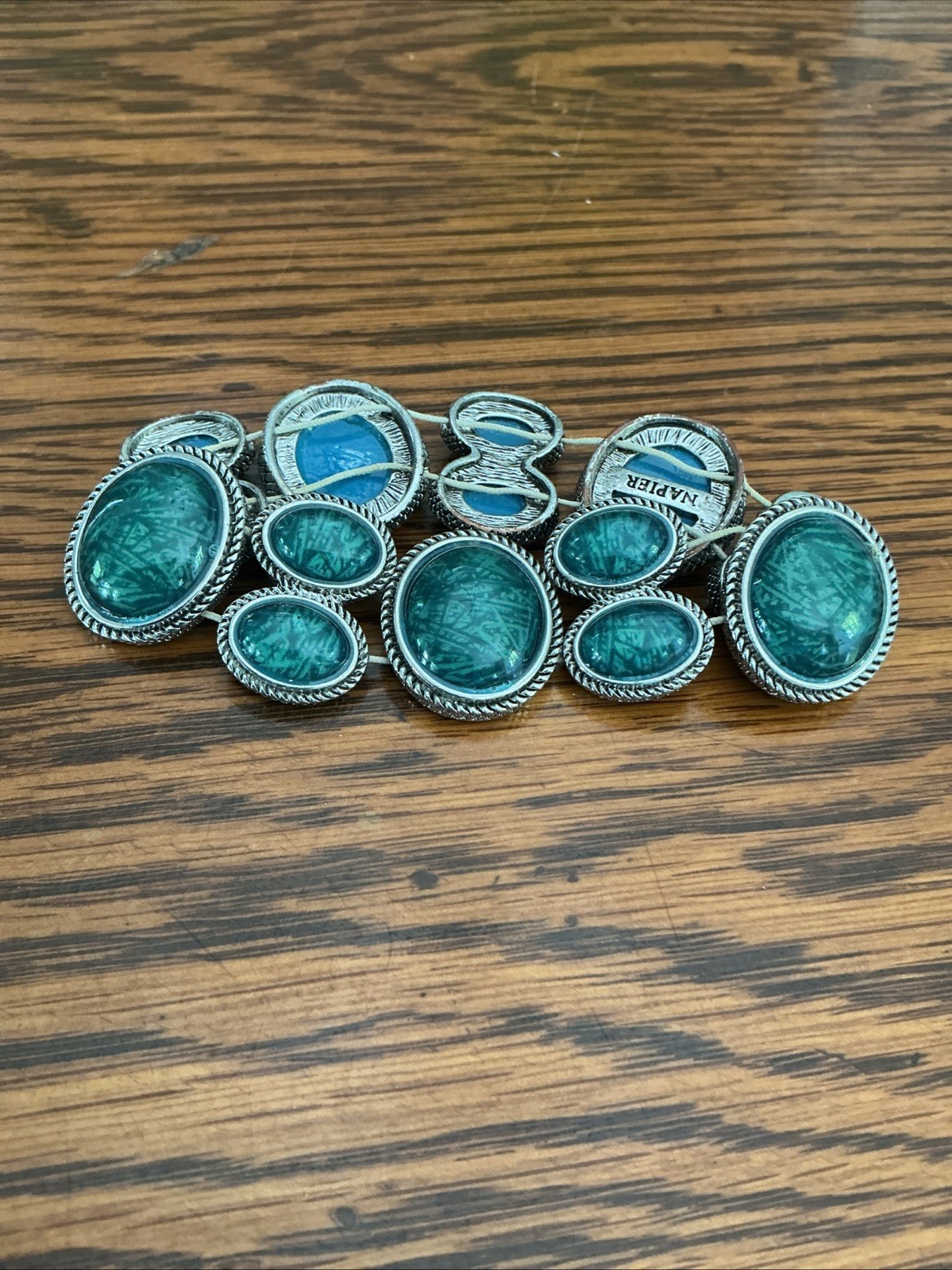Vintage Napier Teal/Green Crackle Glass Cabichon Set
