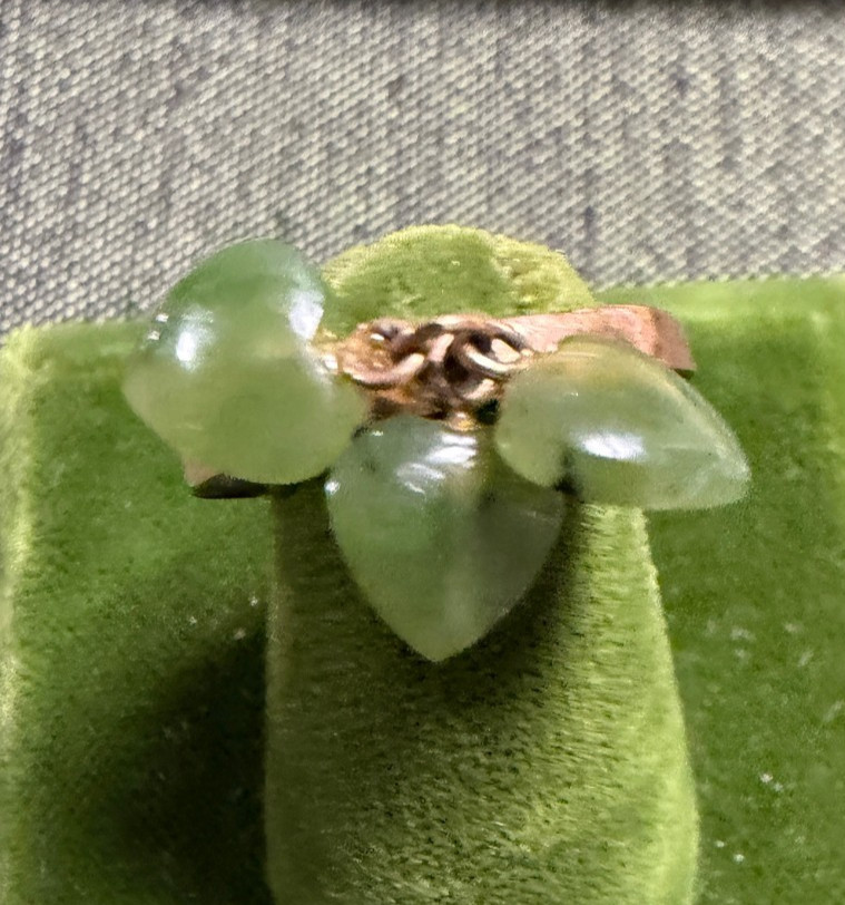 Vintage SOLID 14KT Gold Stamped Jade Hearts Ring Size 8.5 1.5g New Old Stock!