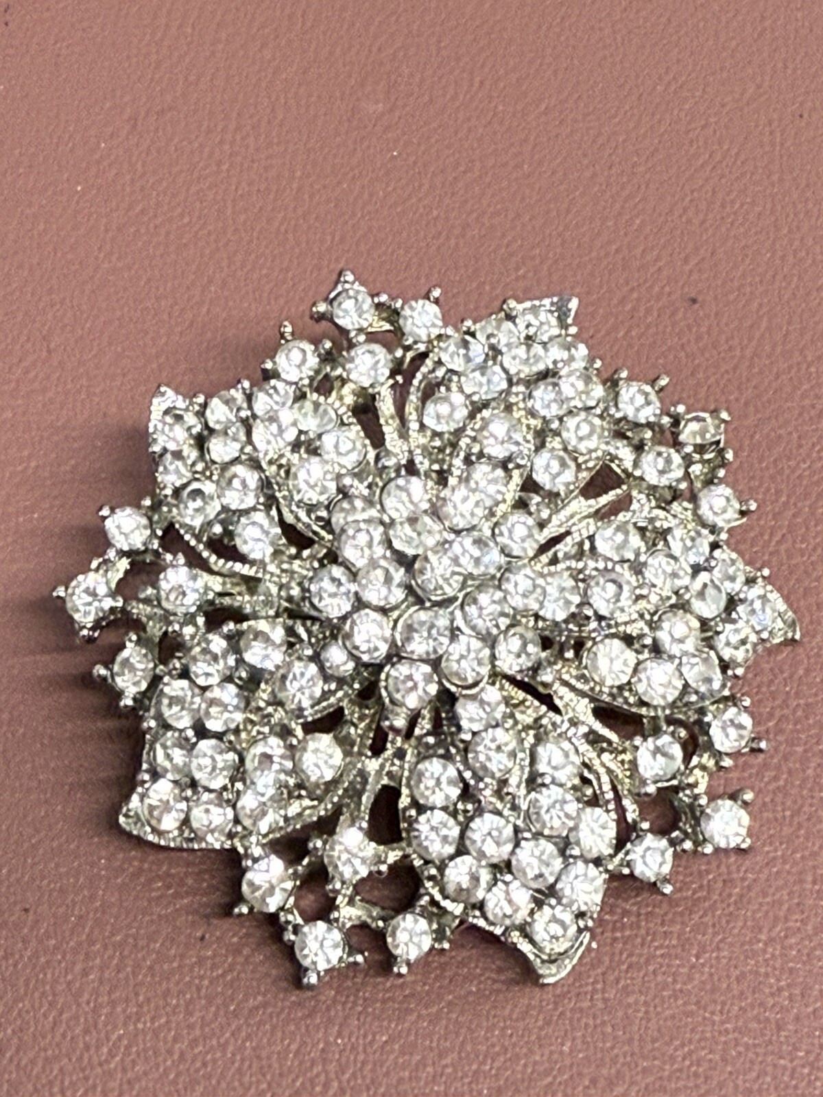 VTG UnSigned Silver Tone Rhinestone Starburst Brooch