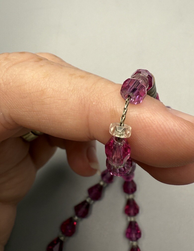 Czech Deep Fuchsia Pink & Clear Faceted Graduated Bead Necklace Vintage 17” 30g