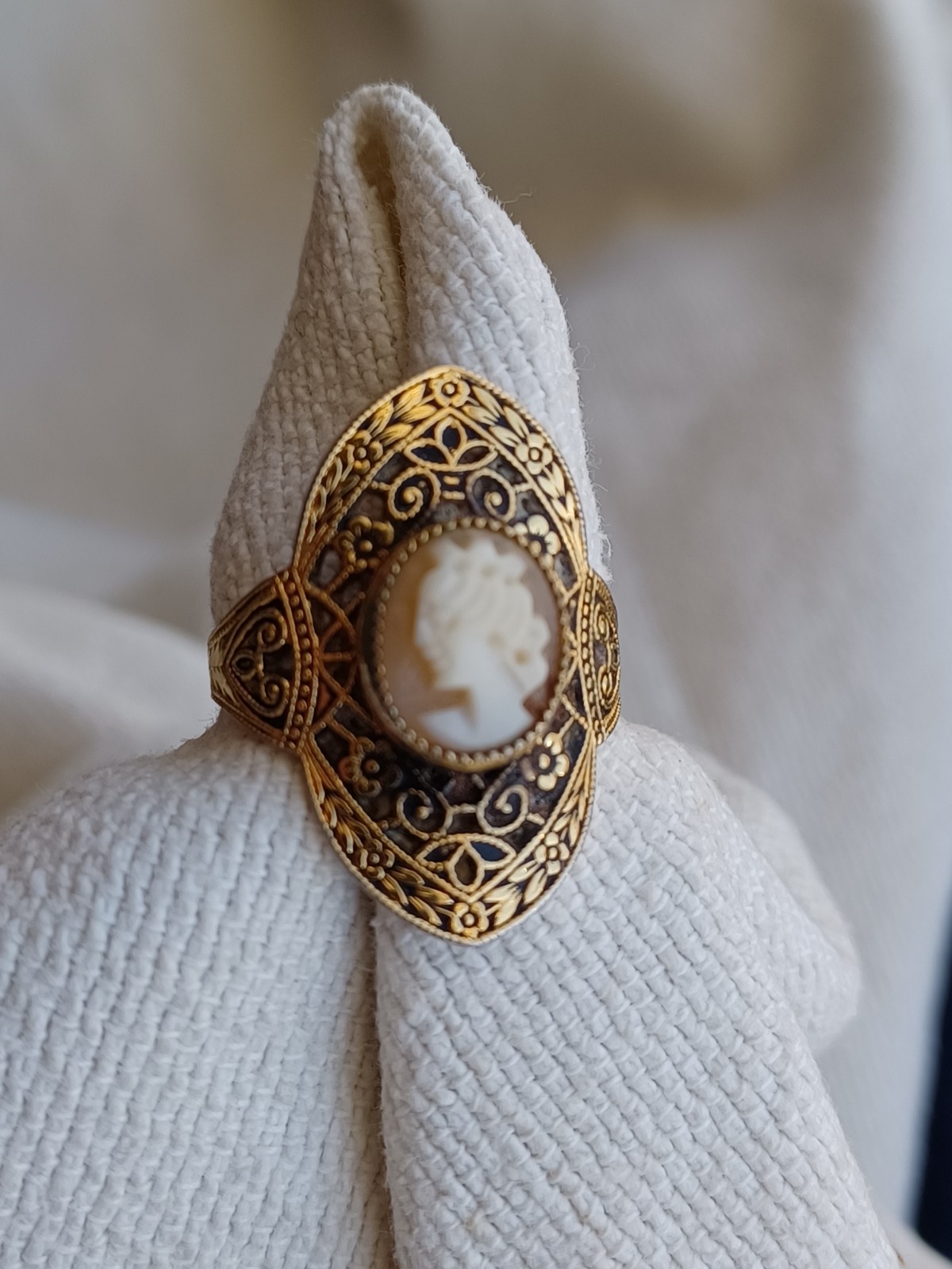 VINTAGE ART DECO JOE ESPOSITO ESPO CARVED SHELL CAMEO 18K HGE FILIGREE RING 7.25