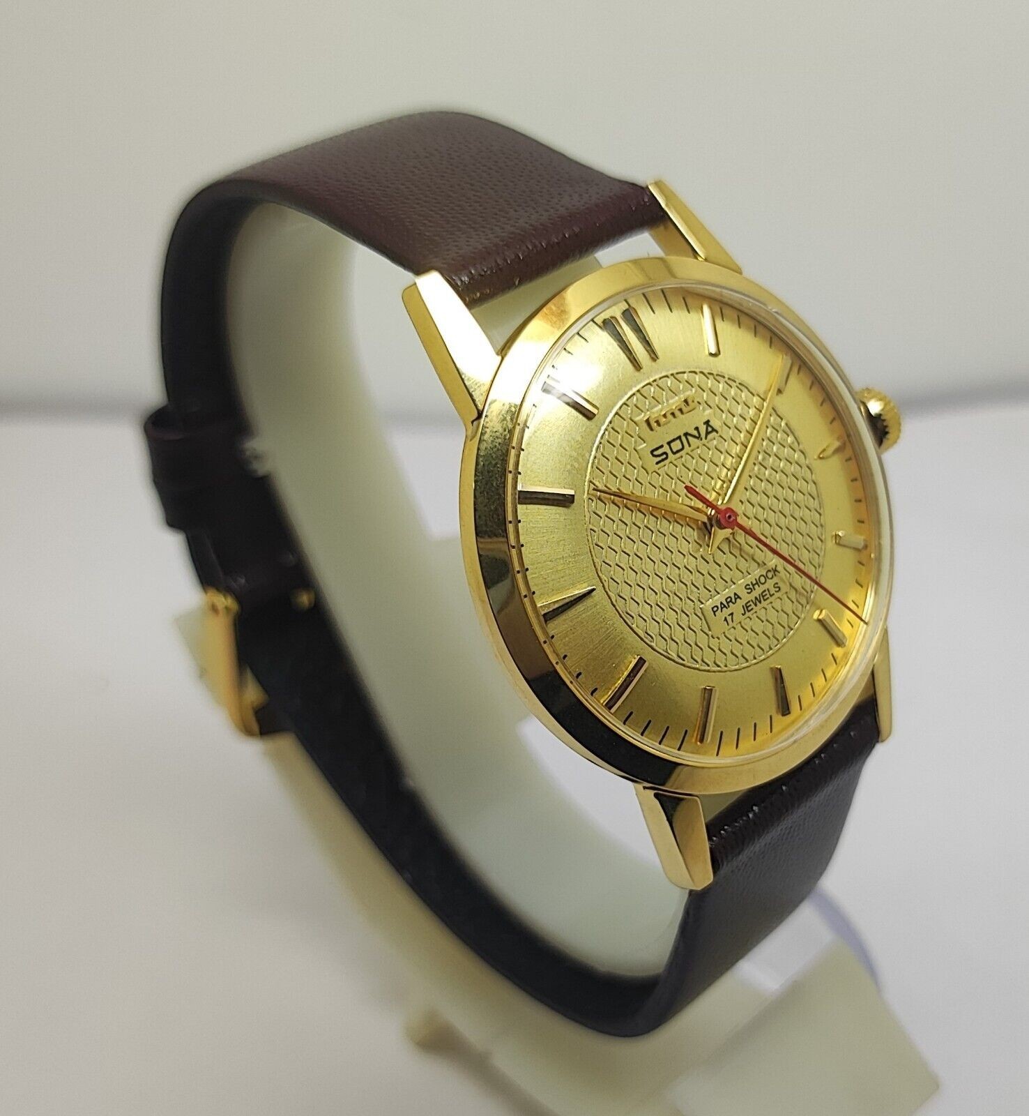 HMT Sona Gold Dial 17 Jewels Para Shock Mechanical hand winding Watch Vintage