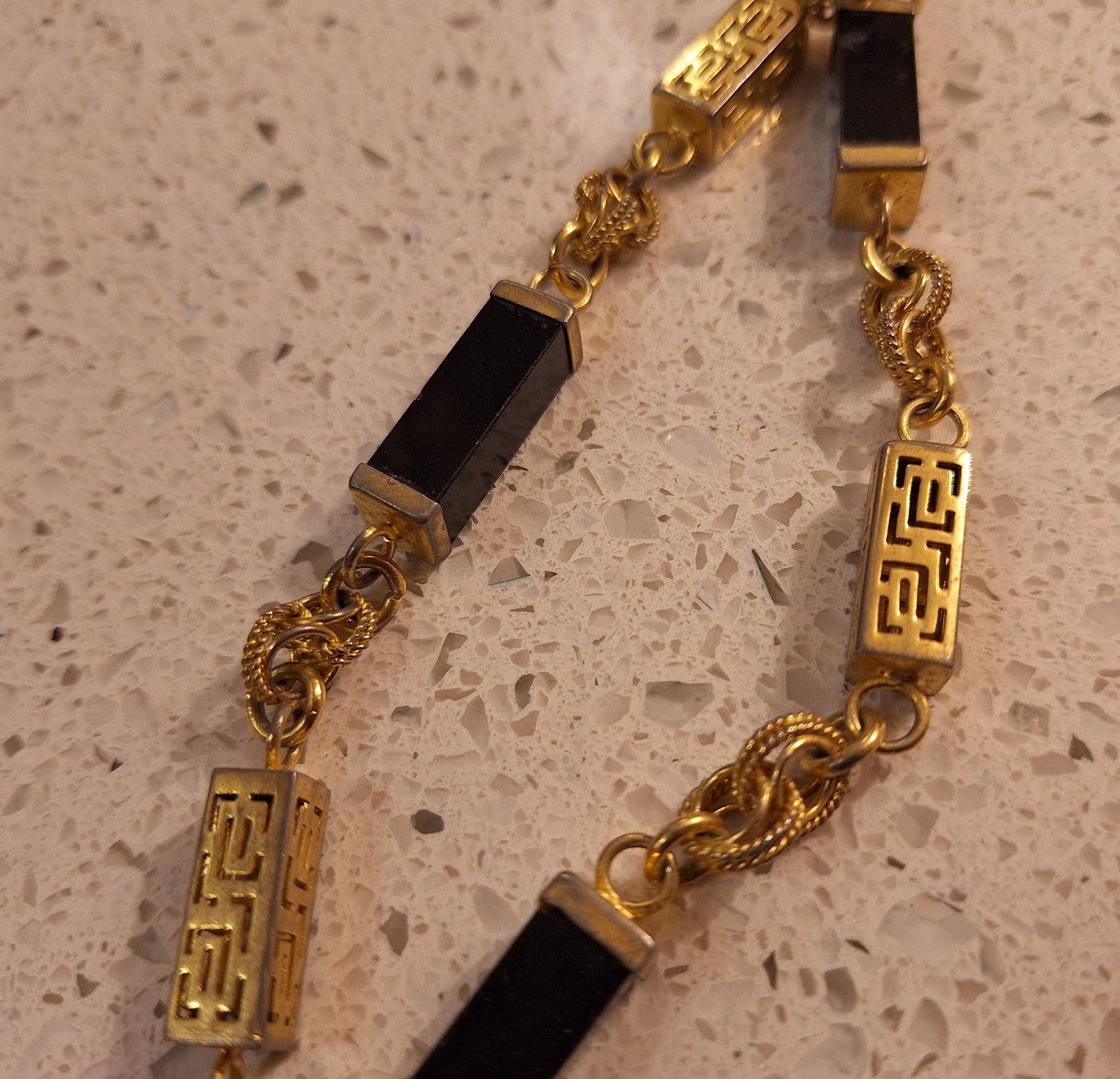 18″ Vintage Chinese Black Stone Necklace Gold Tone Fancy Links