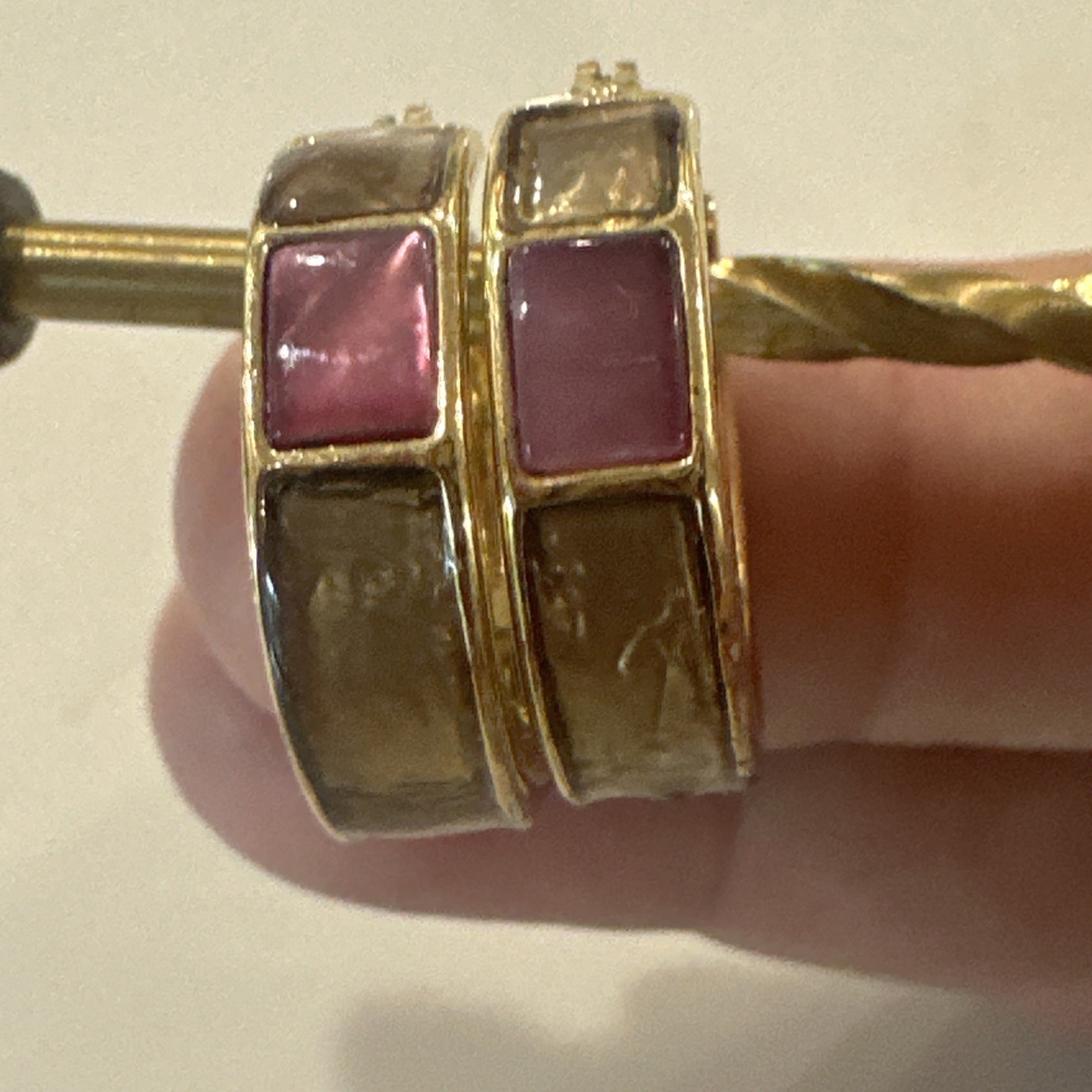 Liz Claiborne “LC” Signed Multi-Colored Glass Stone Gold Hoop Earrings VTG