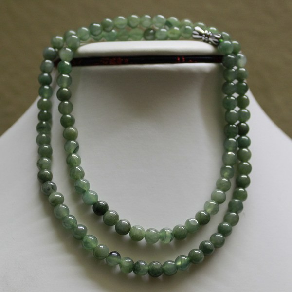 100% Natural Jadeite Jade Grade “A” Beautiful Green Beaded Necklace 5.6mm 20″