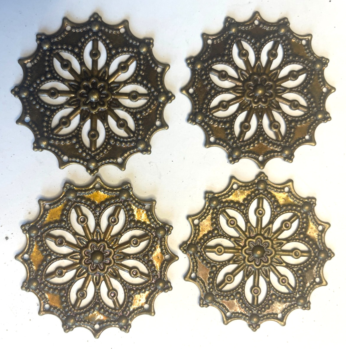LOT OF 4 FILAGREE STAMPINGS OXIDIZED GOLD COLOR 30MM