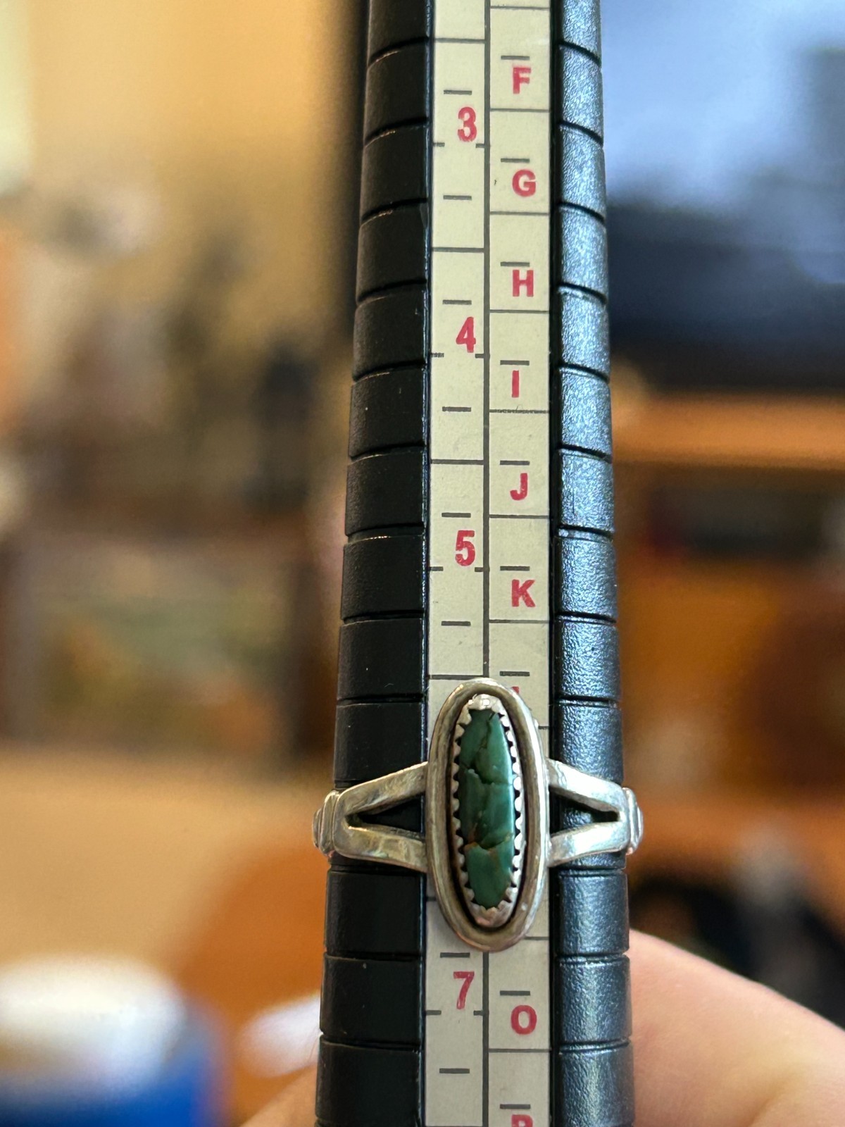 VINTAGE NATIVE AMERICAN ? LADIES SMALL STERLING TURQUOISE RING MARKED/SIGNED