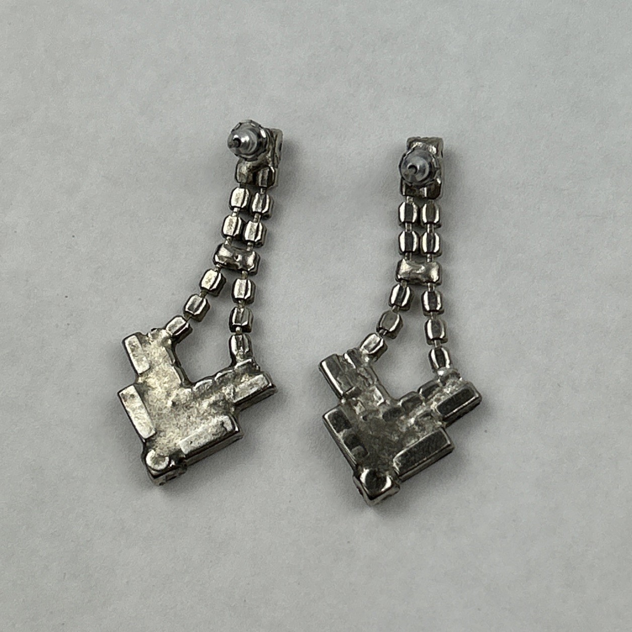 Art Deco Style Rhinestone – Clear And Emerald – Drop Earrings 1.75” Very Pretty