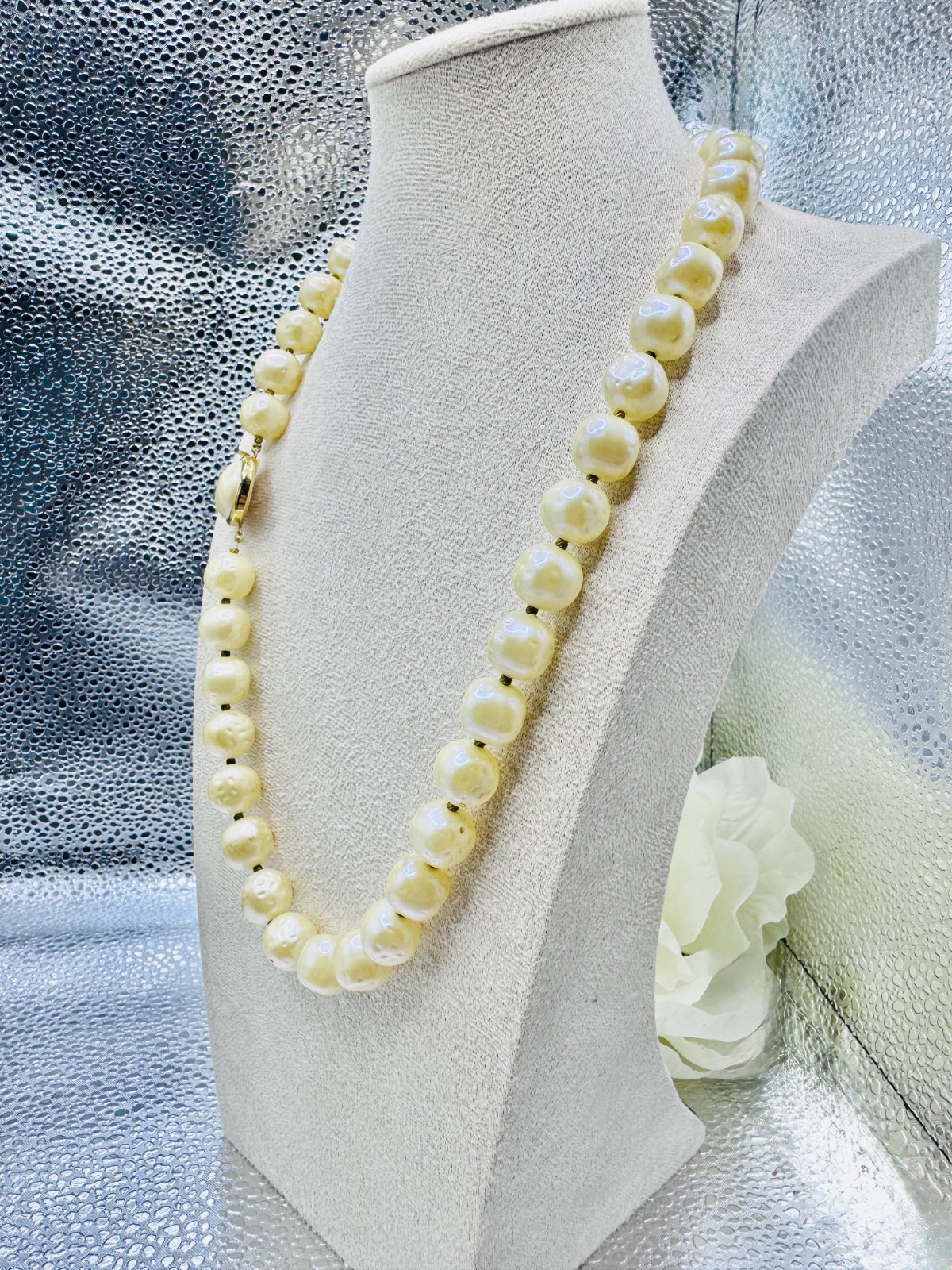 Rare! High End! “Trifari” w/Crown Over “T” 22″ Faux Baroque Pearls’ Necklace