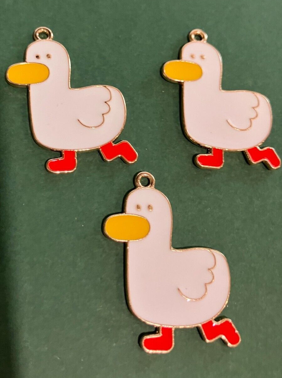 Charms – Enamel Ducks (3 pieces) w/ Gold Tone Zinc Alloy