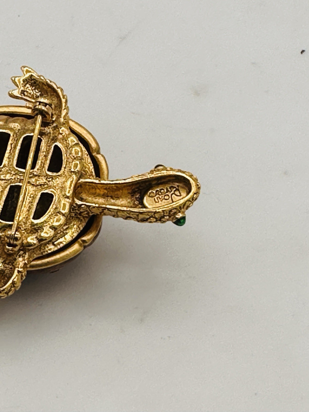 Signed Joan Rivers Turtle Brooch Pin Gold Tone Brown Enamel Amber Rhinestone