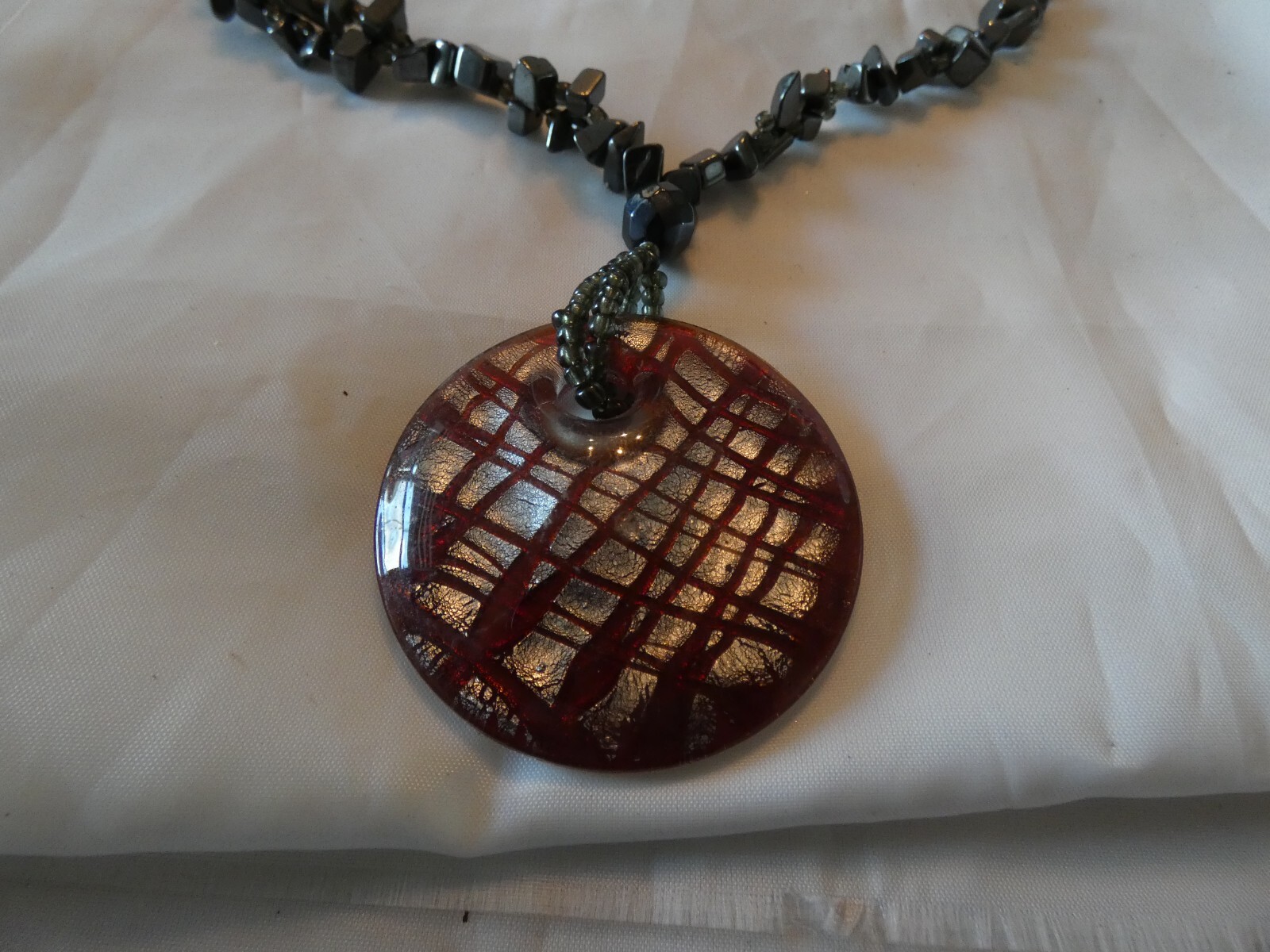 VINTAGE PENDANT NECKLACE 18 INCH