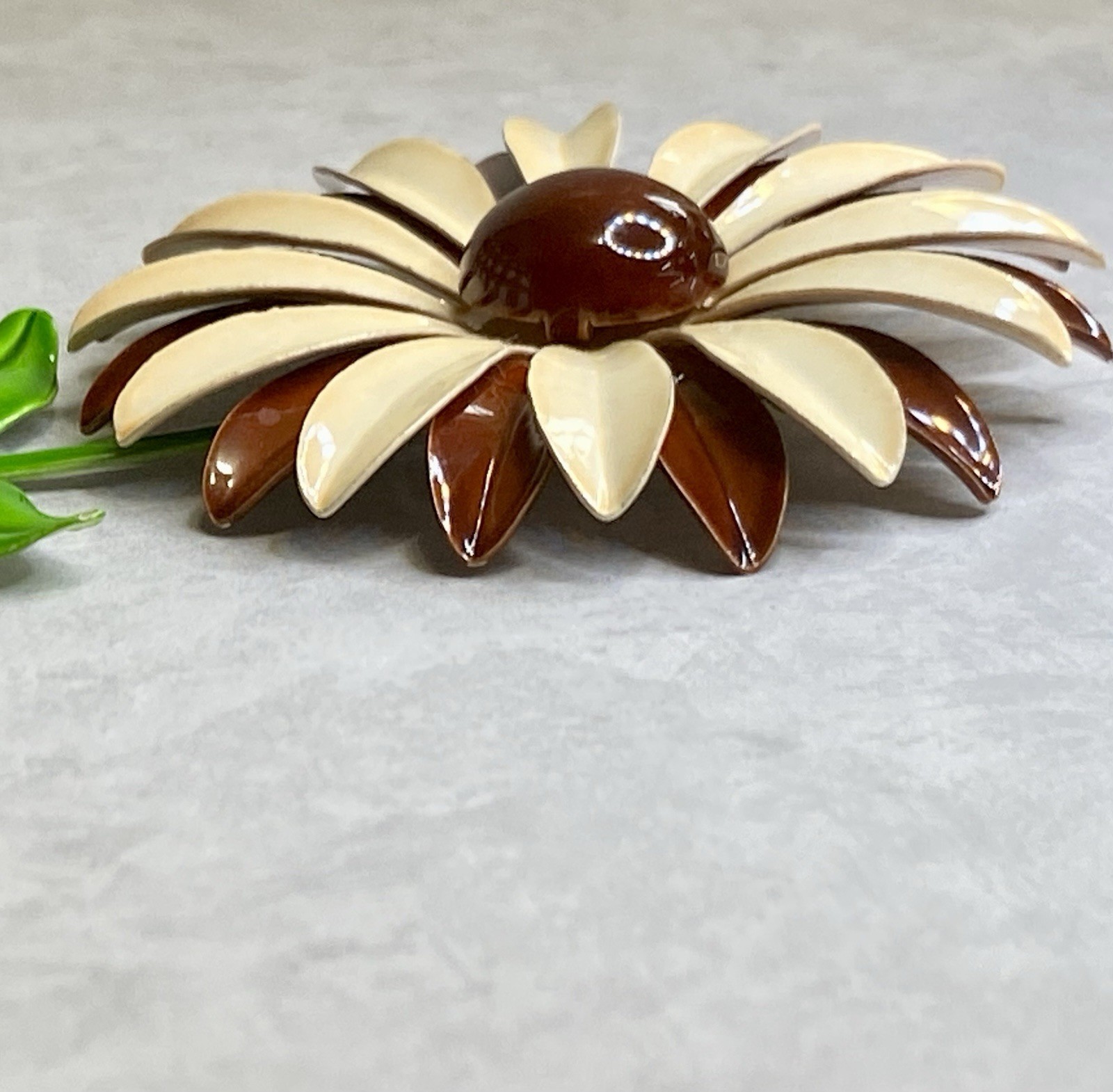 Vintage 60s Brooch Enameled Daisy Flower Cream Burnt Orange 4.25”