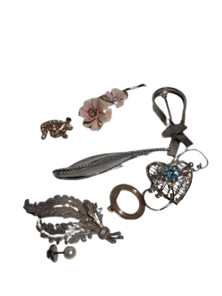 Vintage And Other Unsigned Rhinestone And Metal Brooch Pin 8 Piece Lot