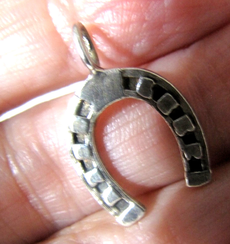 Vintage Sterling Silver Horseshoe Charm Pendant Lucky Textured Signed GM SS 1″