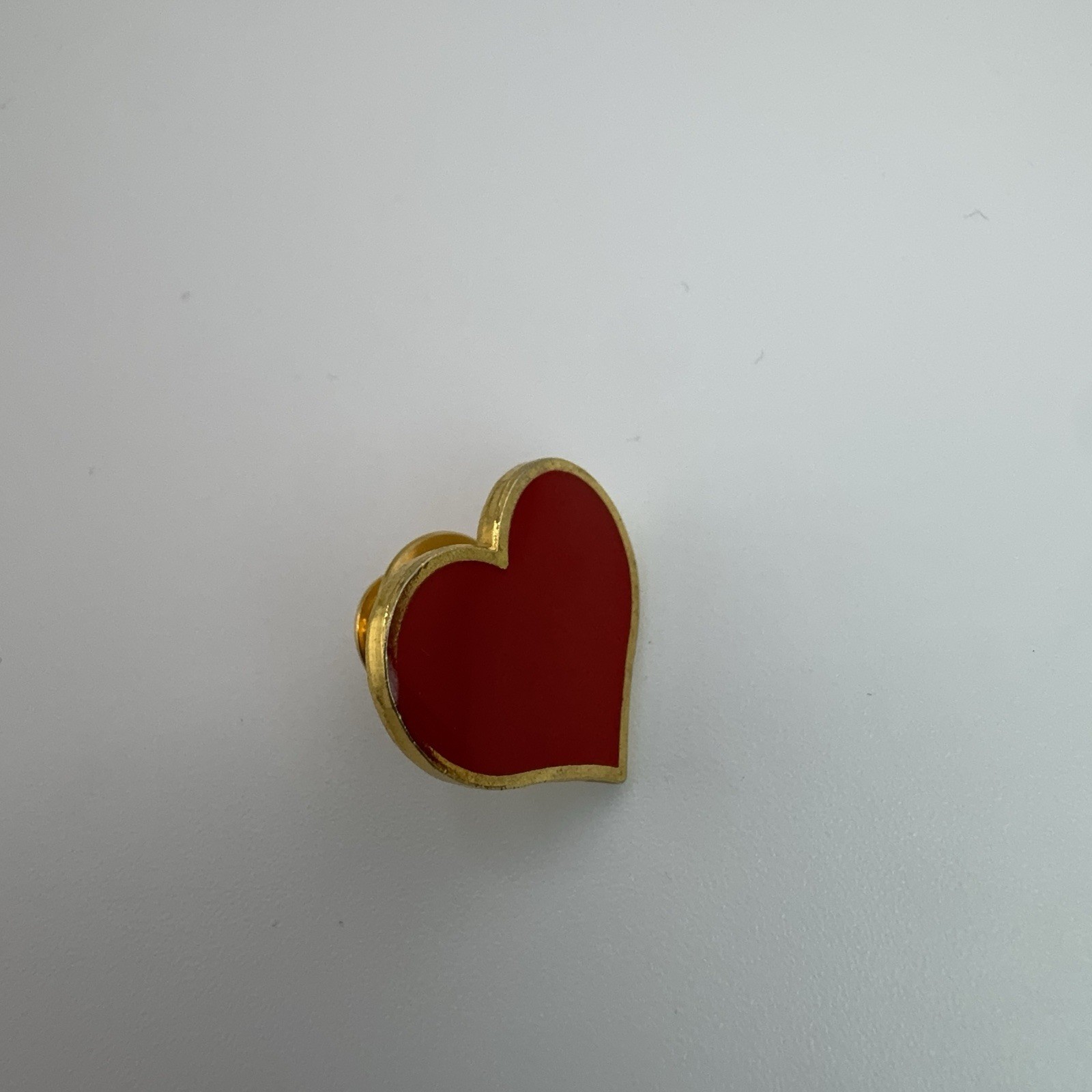 1980’s Vintage Hallmark Metal Brooch Red & Gold Heart Pin Valentine’s Day
