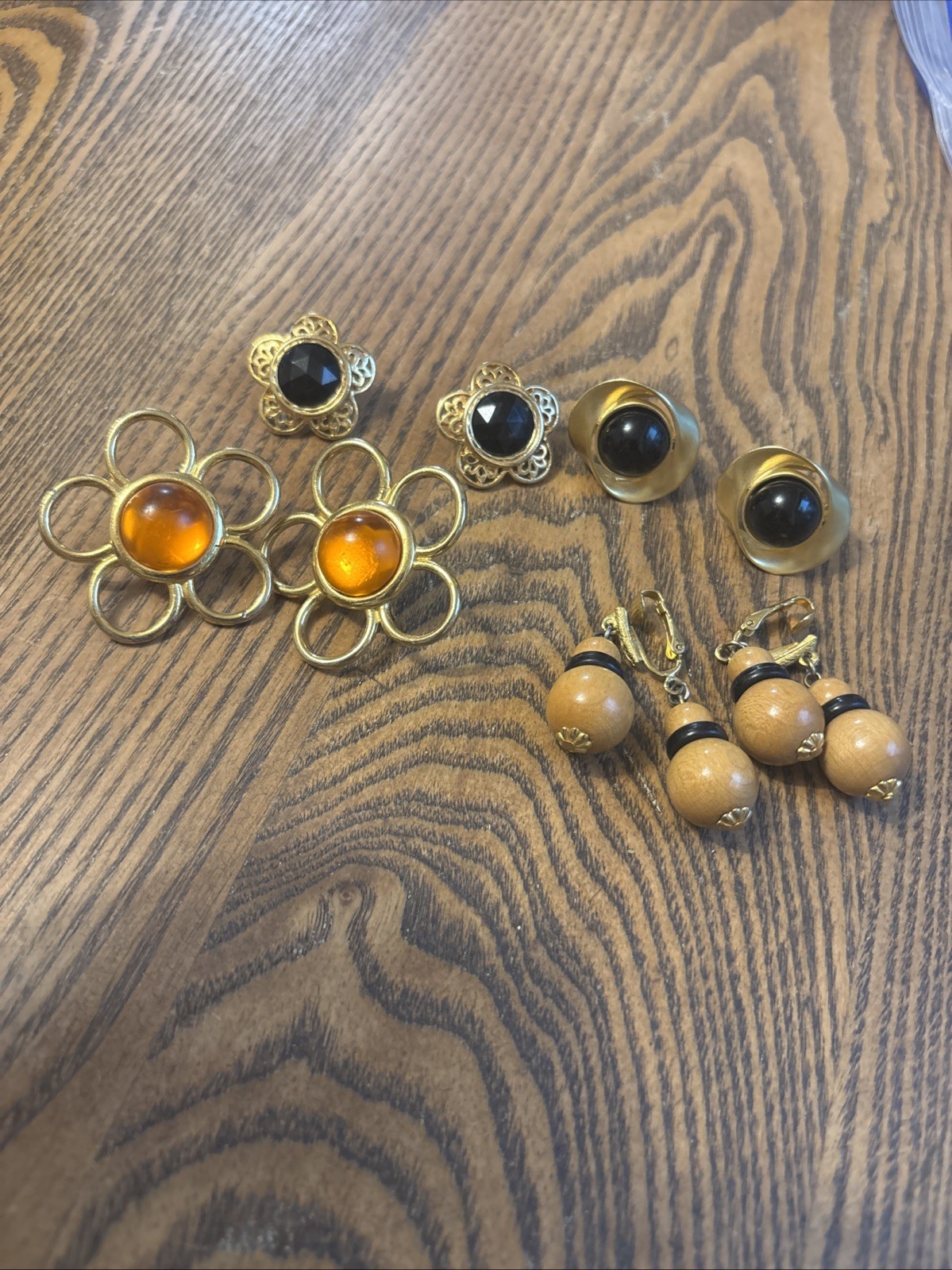 Vintage Earrings Lot 5 pairs Orange Black And Wood Gold Tone 3 Post 1 Clip On