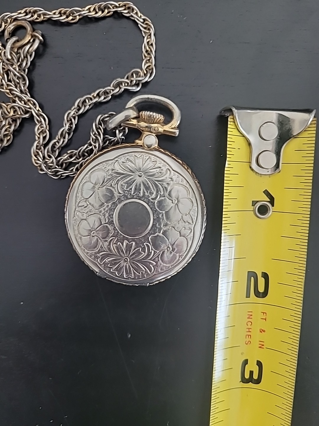 Vintage Napier © Gold Plate Photo Locket Pendant with Chain – Ornate