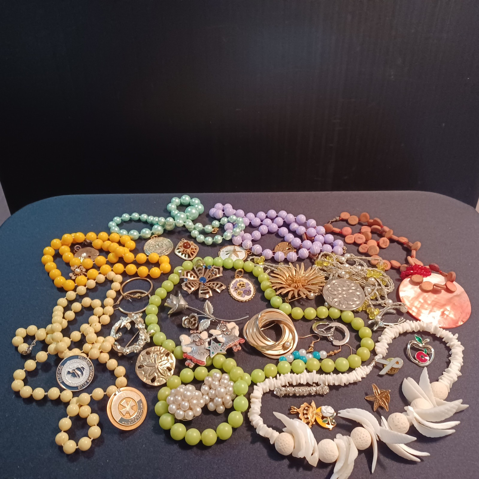 Estate 1 lb. of Mixed Jewelry Lot Vintage-Modern – Good Condition