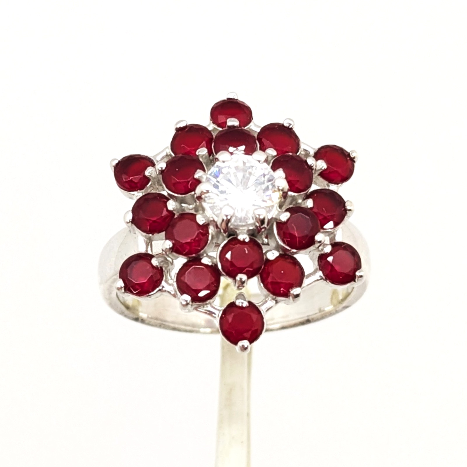 Vintage Luxury RING Sterling Silver 925 with Bright Stones -size: 7.5 (18mm) #68