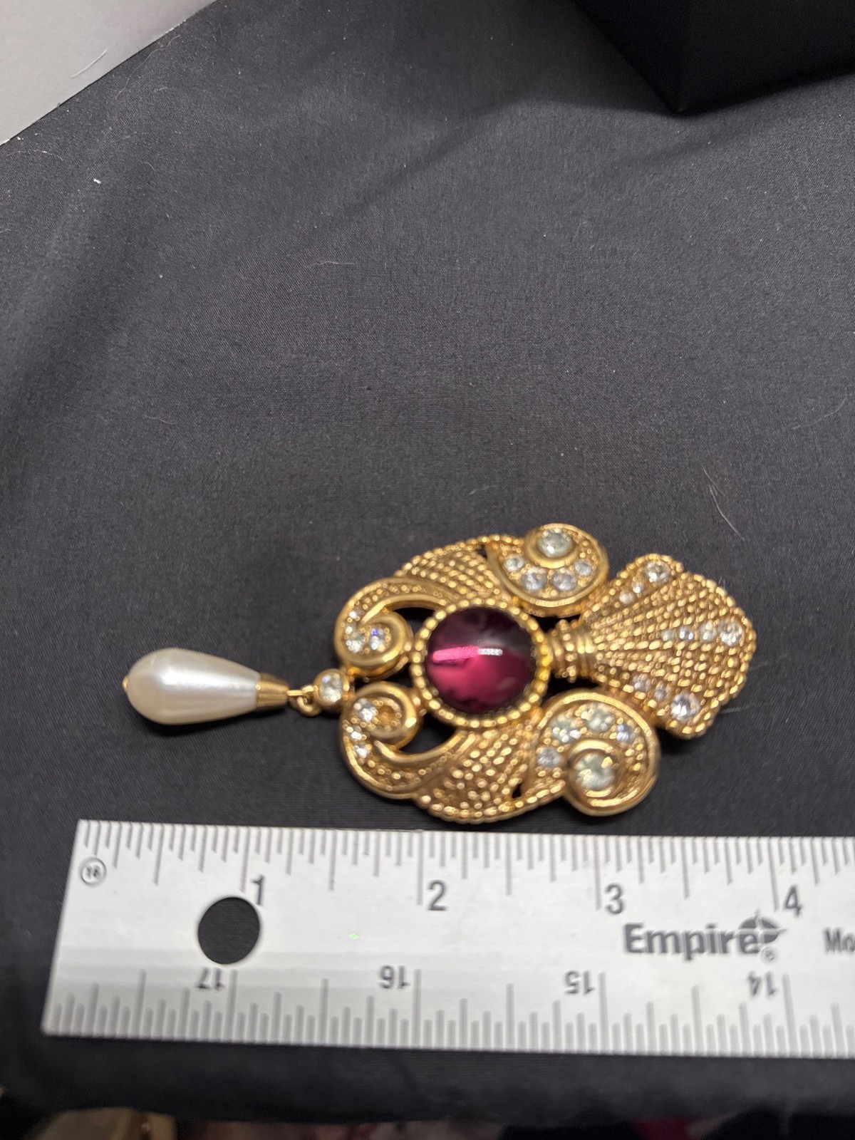 Jeff Lieb Gold Tone Brooch READ Rhinestones Red Cabochon Pearl Drop Elegant Vint
