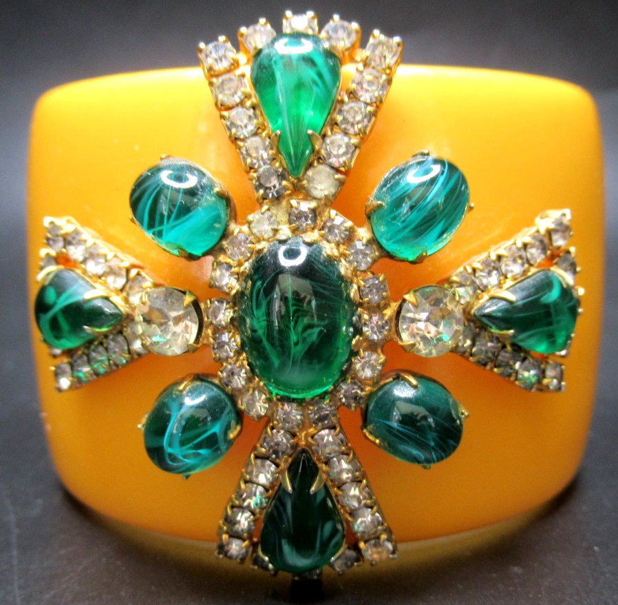 CHANEL Attributed Bakelite Gripoix Glass Maltese Cross Bracelet