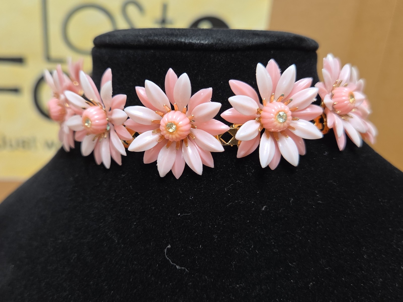 Vtg Coro Pink Plastic Flower Choker Necklace *SEE PICS