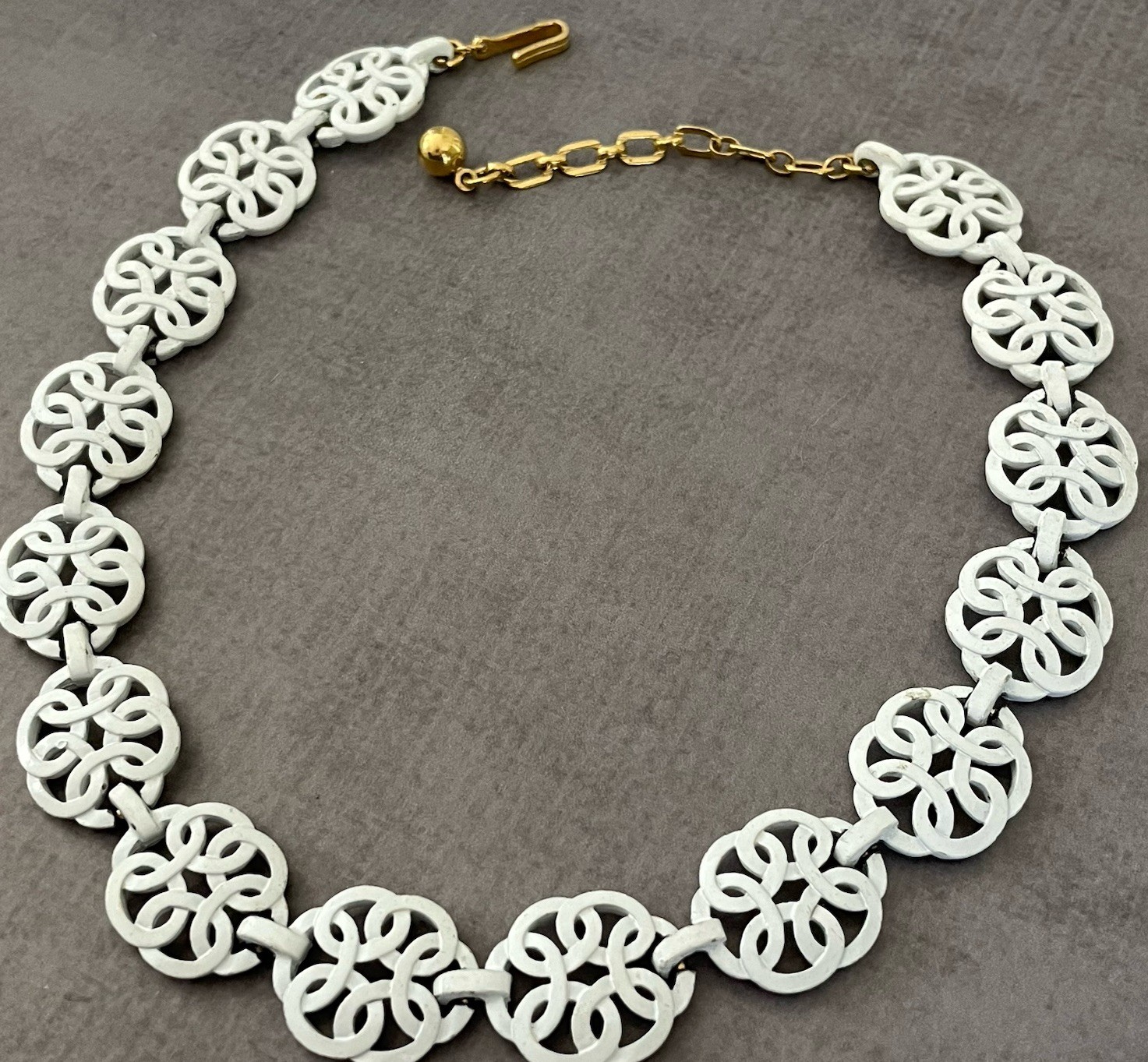 Vintage Trifari White Enamel Choker Necklace Swirl Link Mid Century