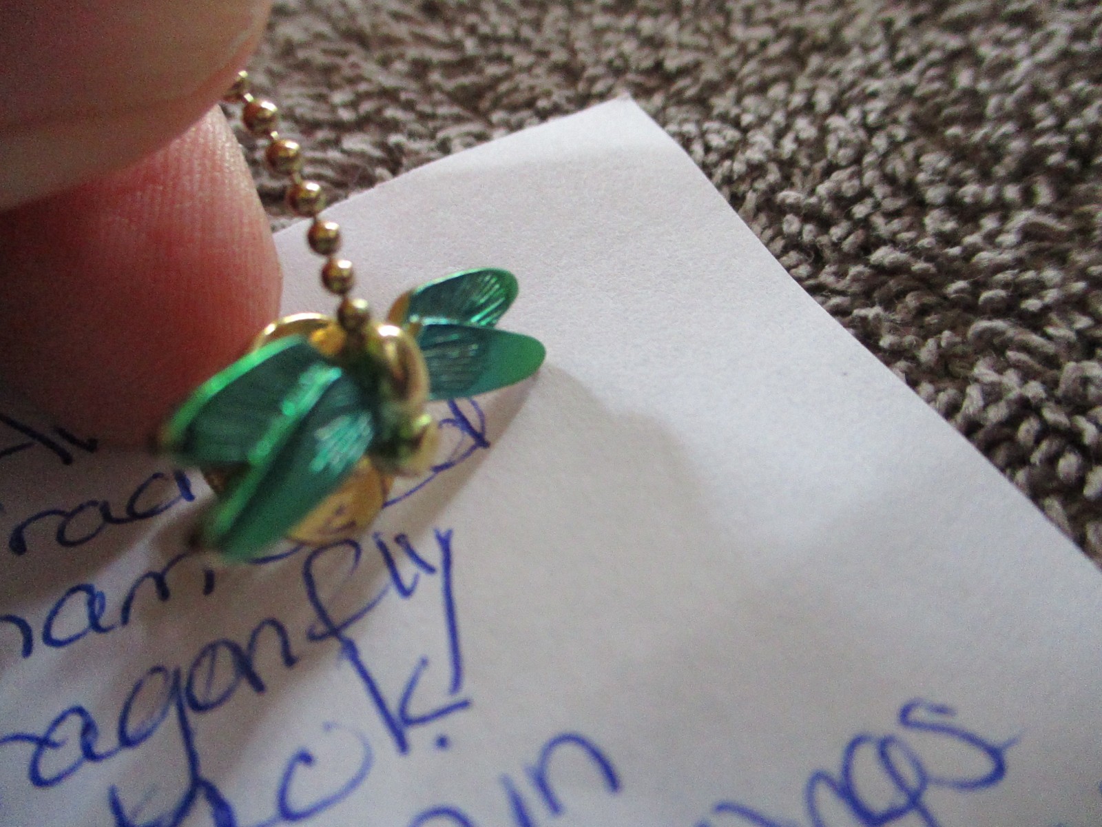 Avon Dragonfly Green / Blue Wings Dangle Bead Chain Body Lapel Pin – 1984