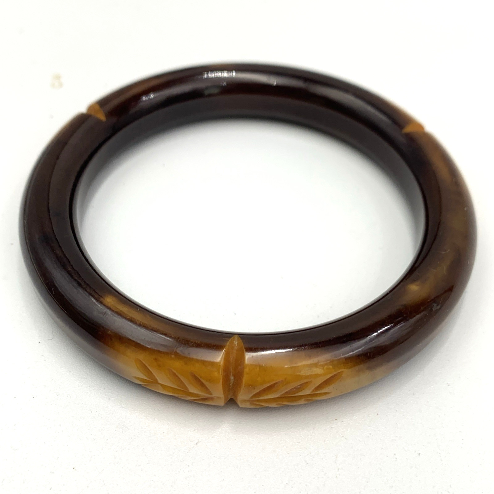 Carved BAKELITE Bangle Bracelet Vintage Brown Mottled Golden-Brown 32.2g