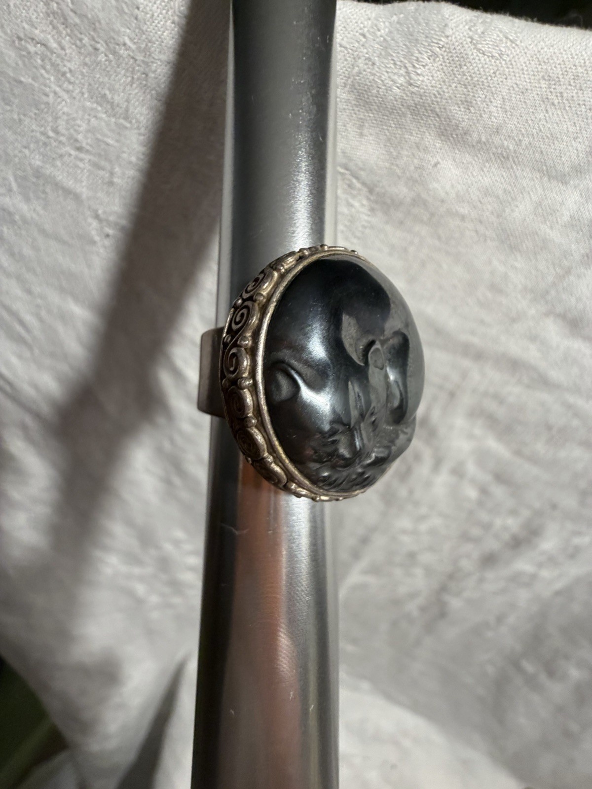 Vintage Silver 925 Sajen Size 8 Hematite Carved Sleeping Cat Ring