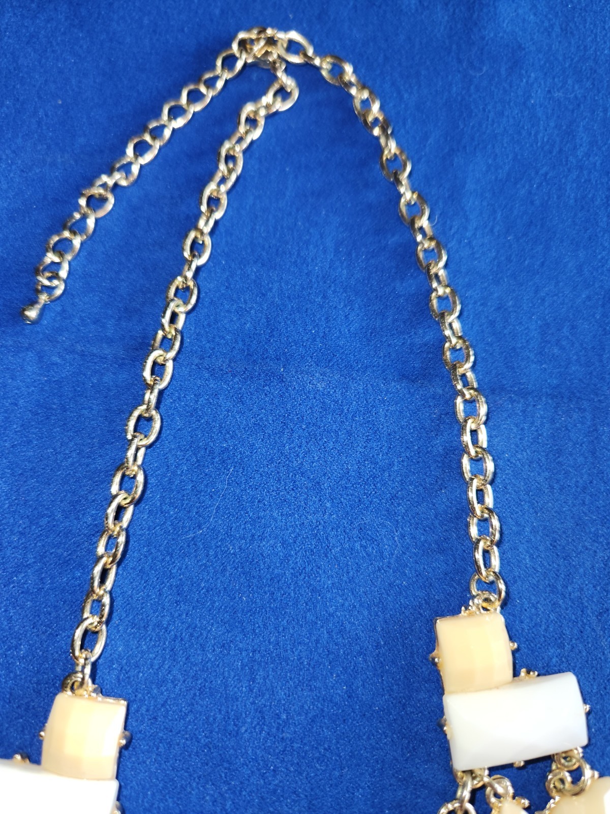 Off White Flower Large Statement Necklace 26” Runway Capable Trendy Formal
