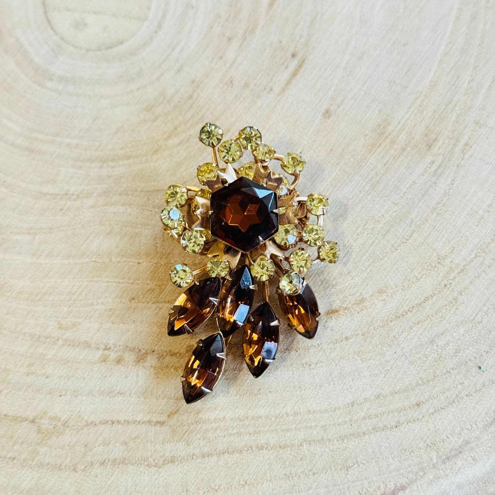 VTG Cathe Signed Flower pin Brooch Jeweled Crystal rhinestone Bouquet rare gold