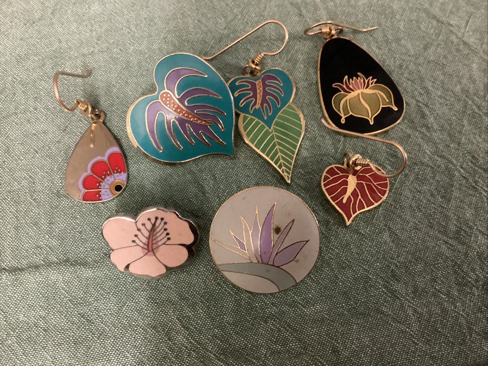Laurel Burch 16 Single Earrings Lot: Cats, Bird, More
