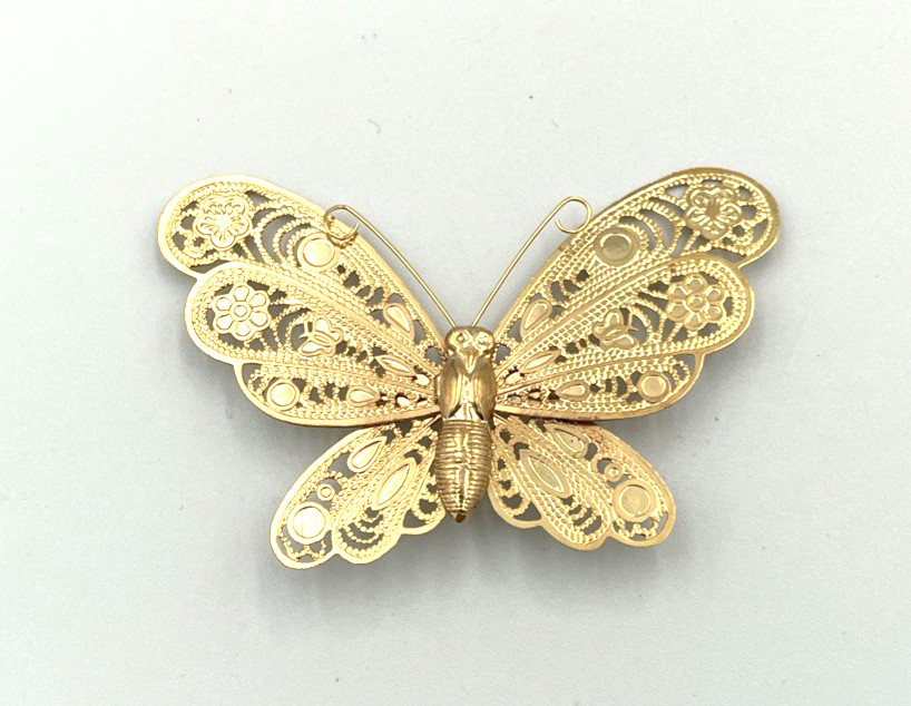 Vintage Butterfly Brooch Gold Tone Filigree Delicate Retro Classic