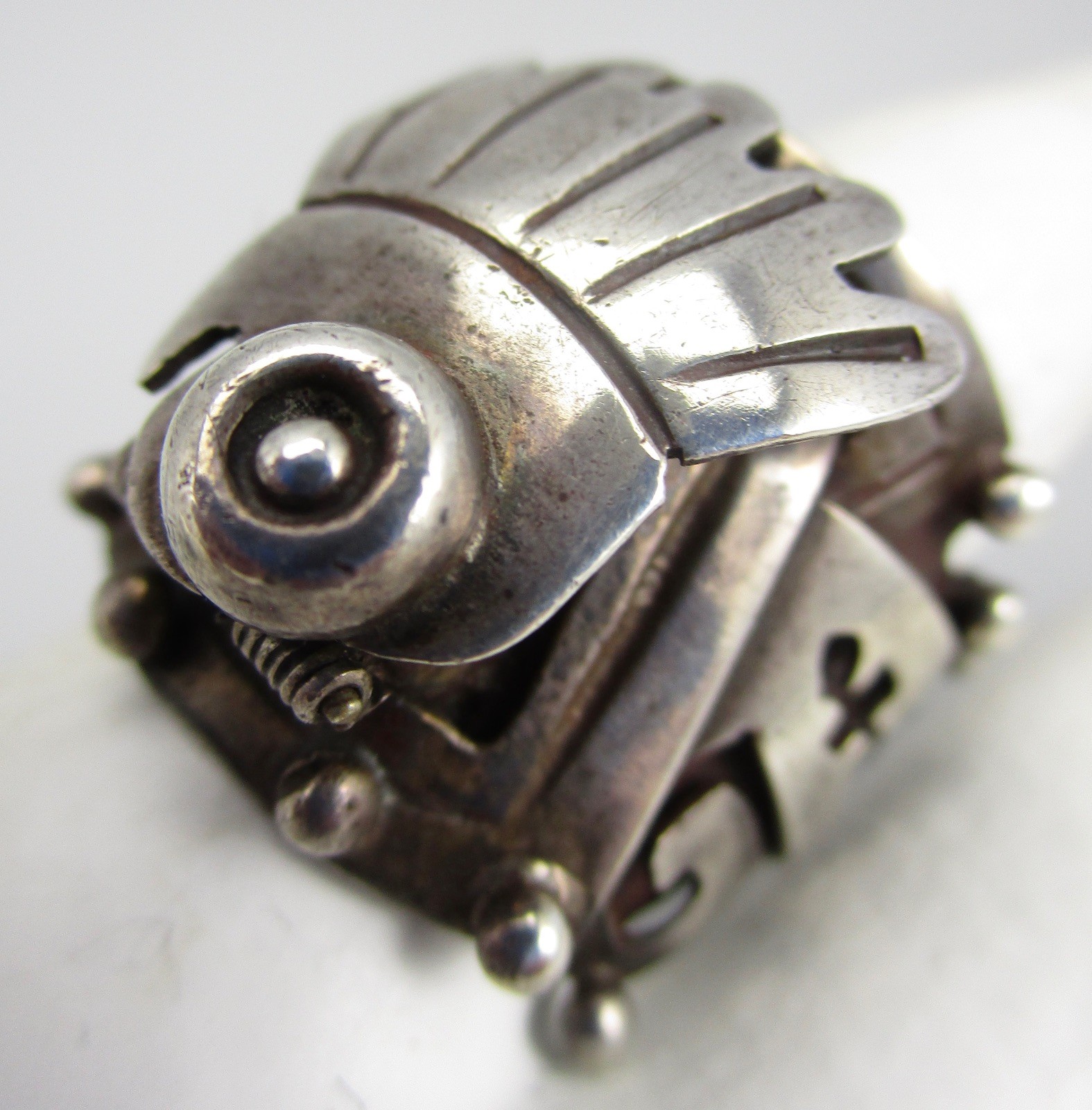 UNUSUAL MEXICAN STERLING SILVER MESOAMERICAN POISON COMPARTMENT RING SZ 6.5