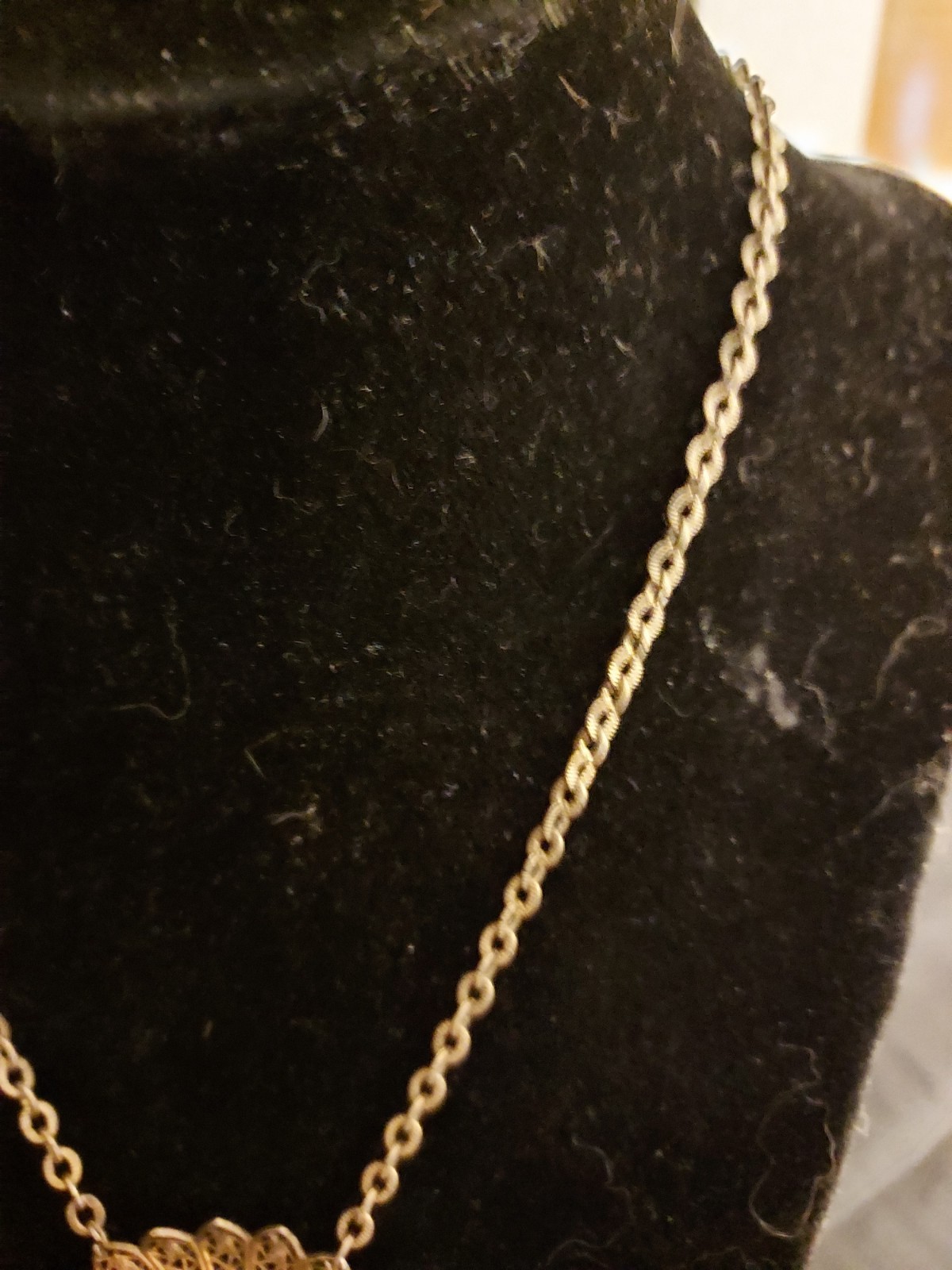 VINTAGE LITTLE NEMO RHINESTONE GOLD TONE NECKLACE GREAT CONDITION