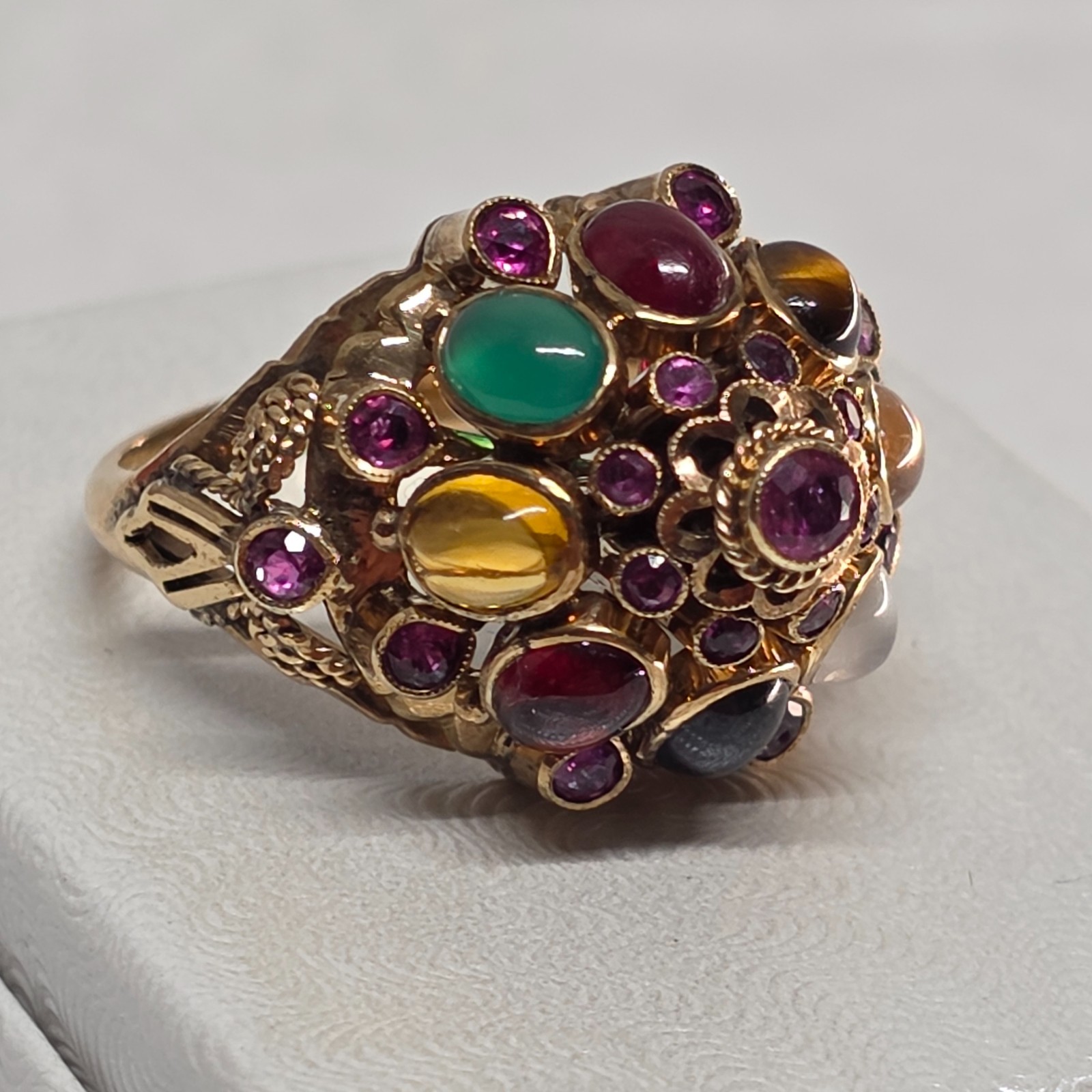 Vintage Thai Princess Harem Ring 18K Gold Multi Gem Cabochon 6.8g Sz 7.75