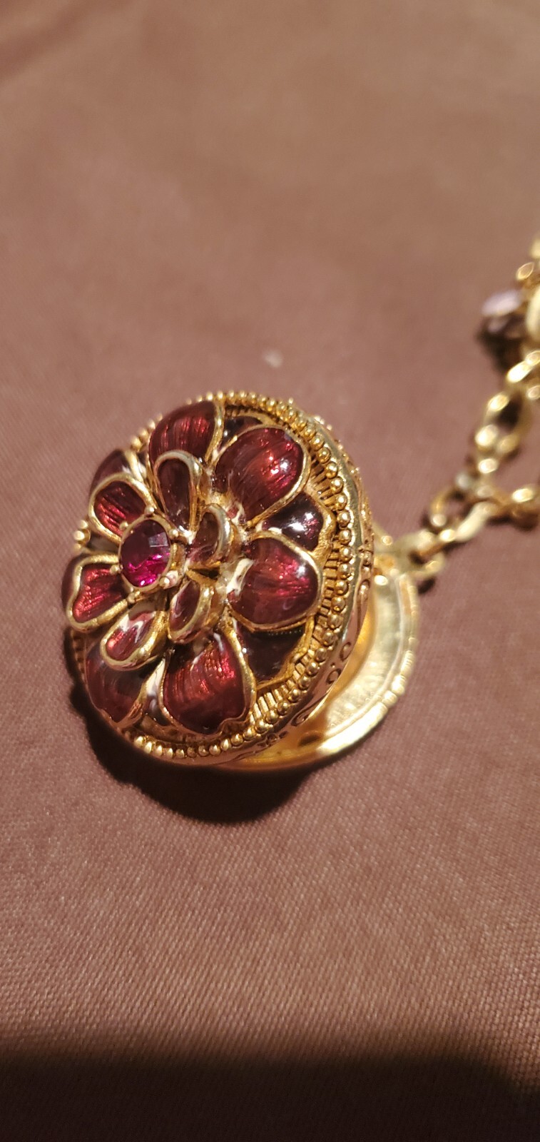 Joan river victorian language of flower locket / Jewelry Box